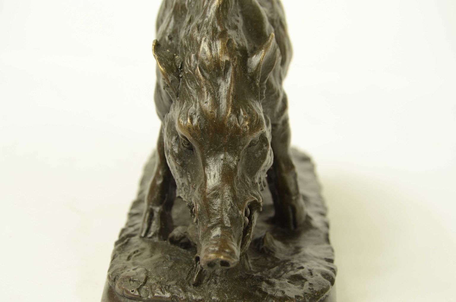 Curiosità/11asc-Cinghiale Bronzo