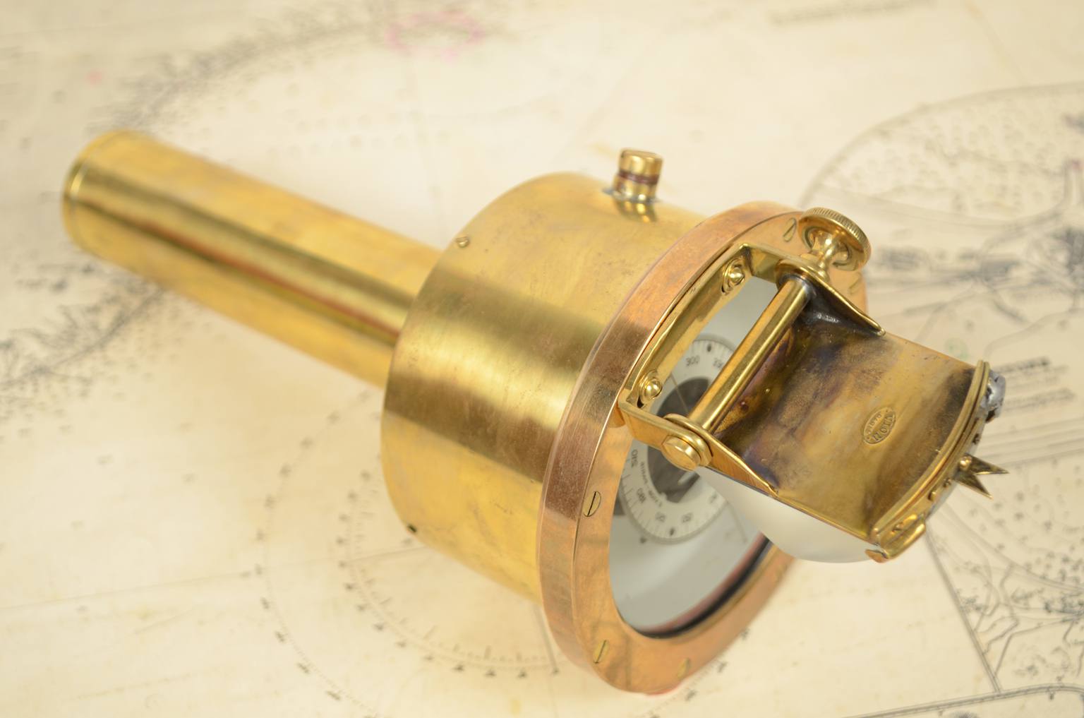 Antique compasses/3081B-Vion compass 1900