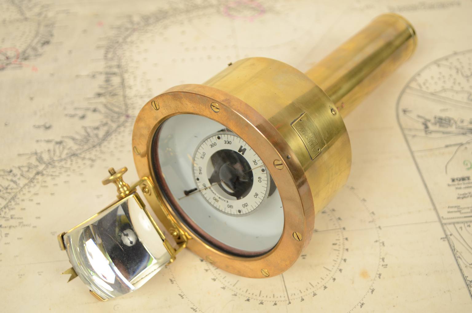 Antique compasses/3081B-Vion compass 1900