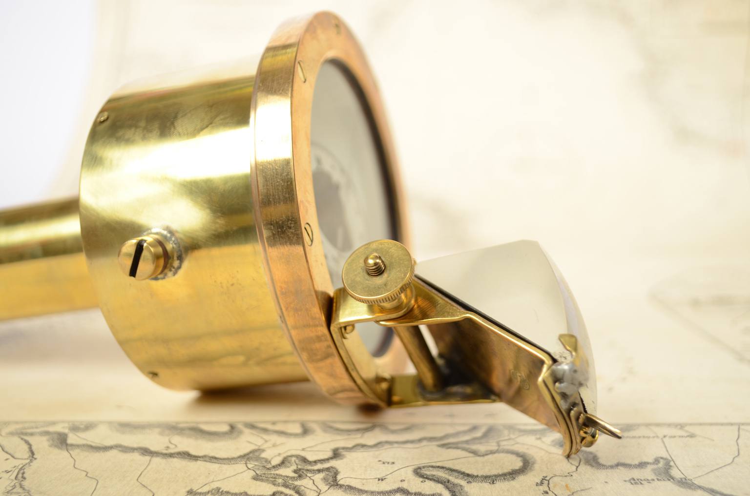 Antique compasses/3081B-Vion compass 1900