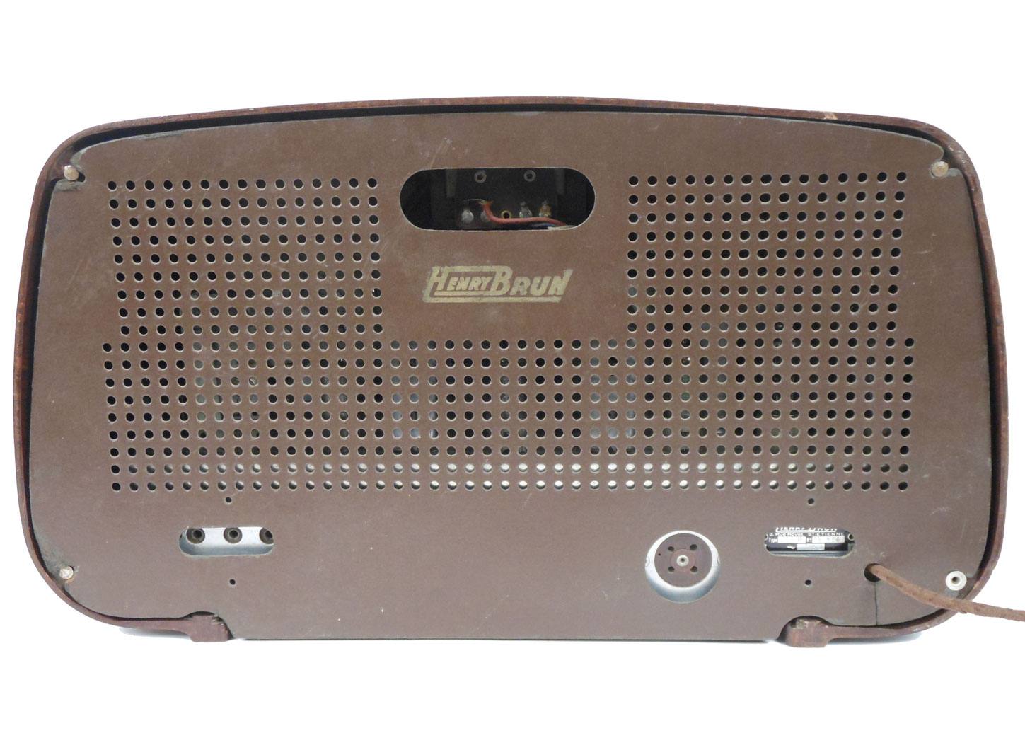 Design moderno/4043-Radio in bachelite