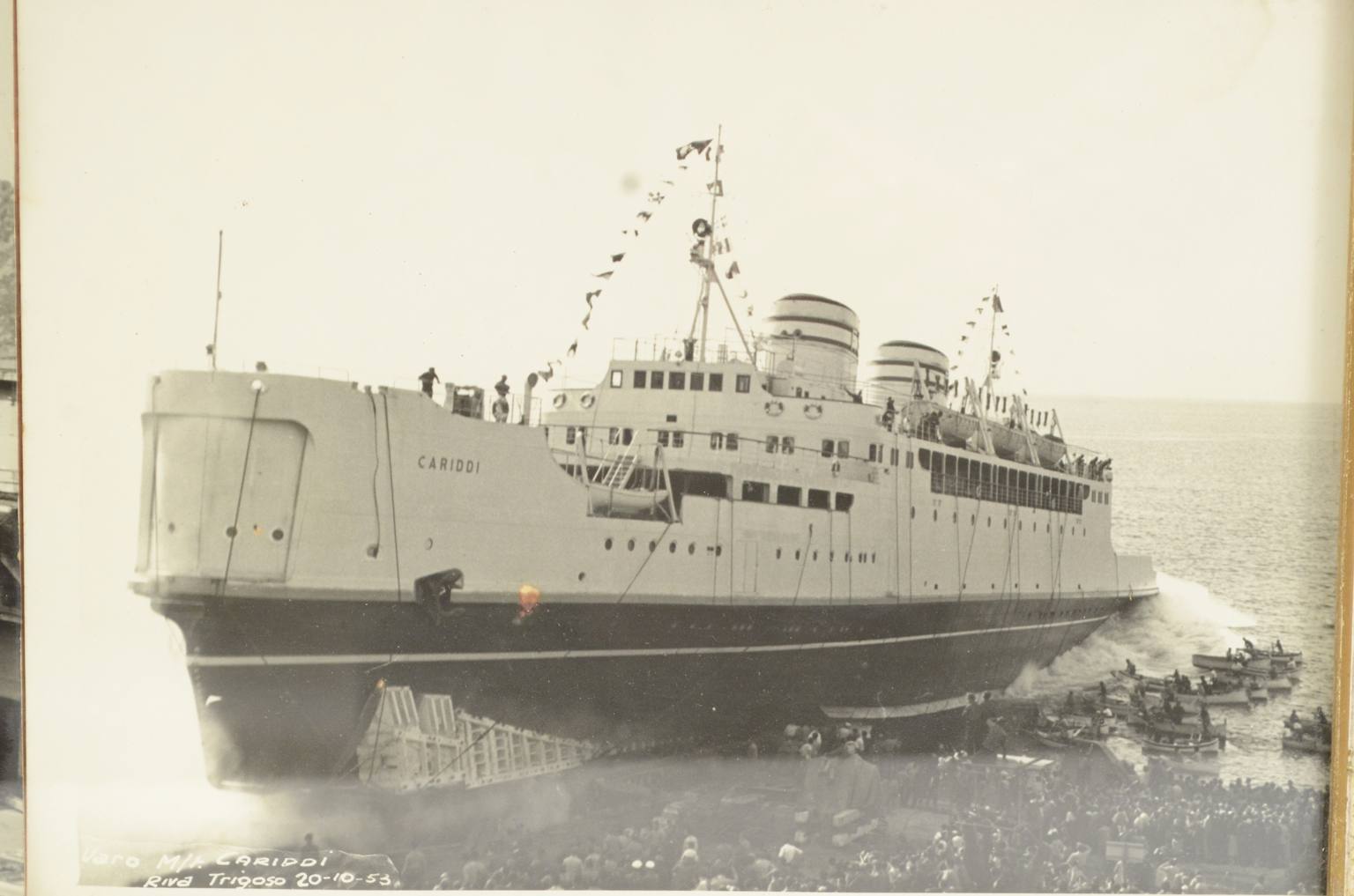 Antiquariato nautico/5497-Navi Riva Trigoso