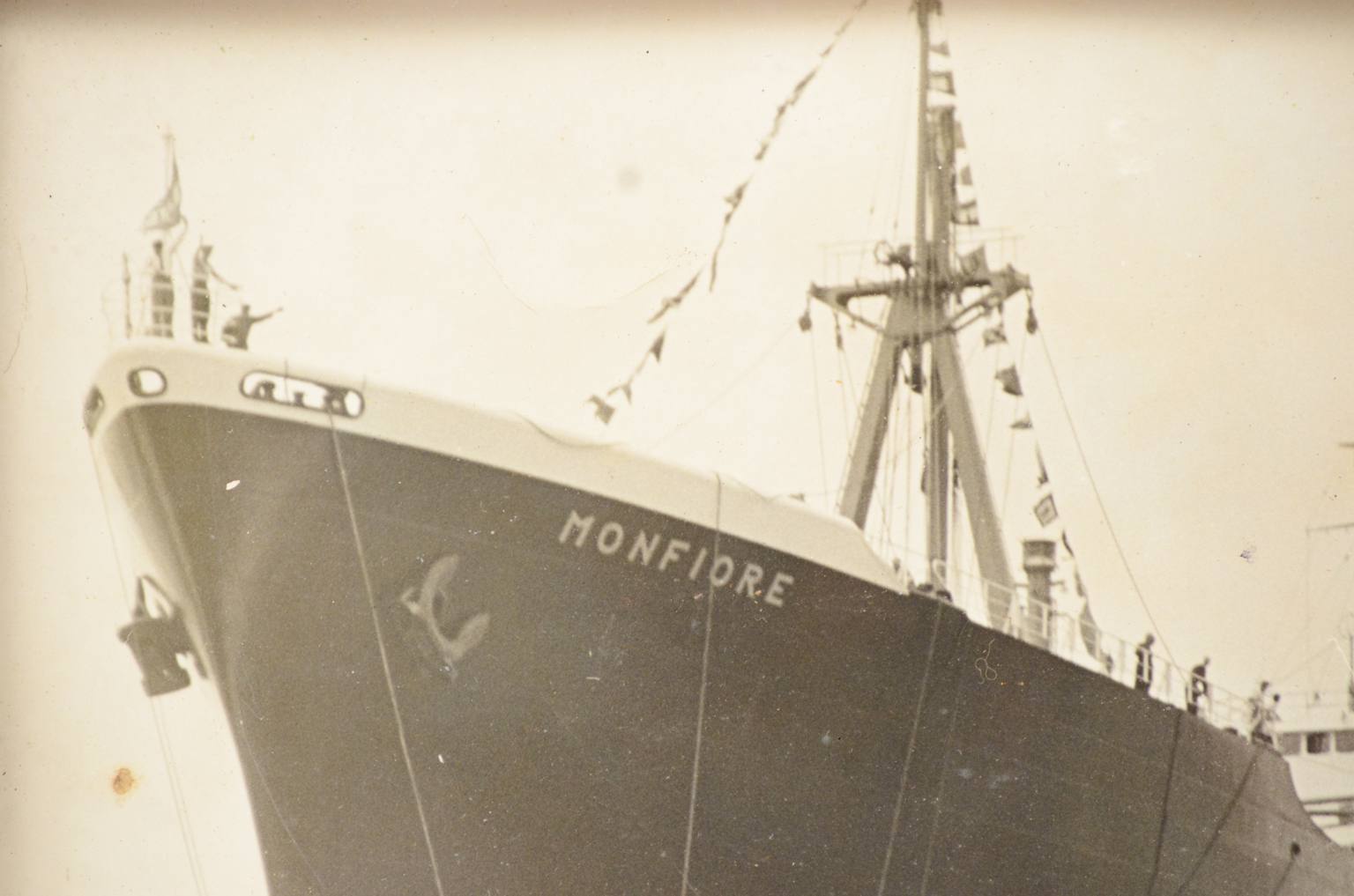 Antiquariato nautico/5498-Navi Riva Trigoso