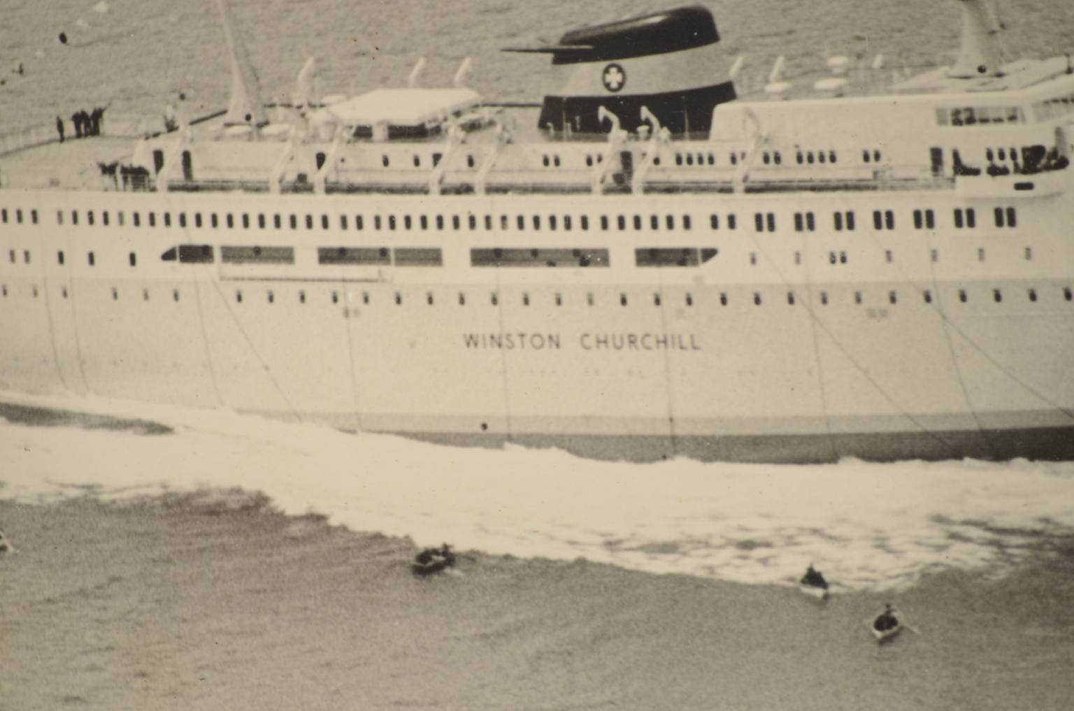 Antiquariato nautico/5499-Navi Riva Trigoso