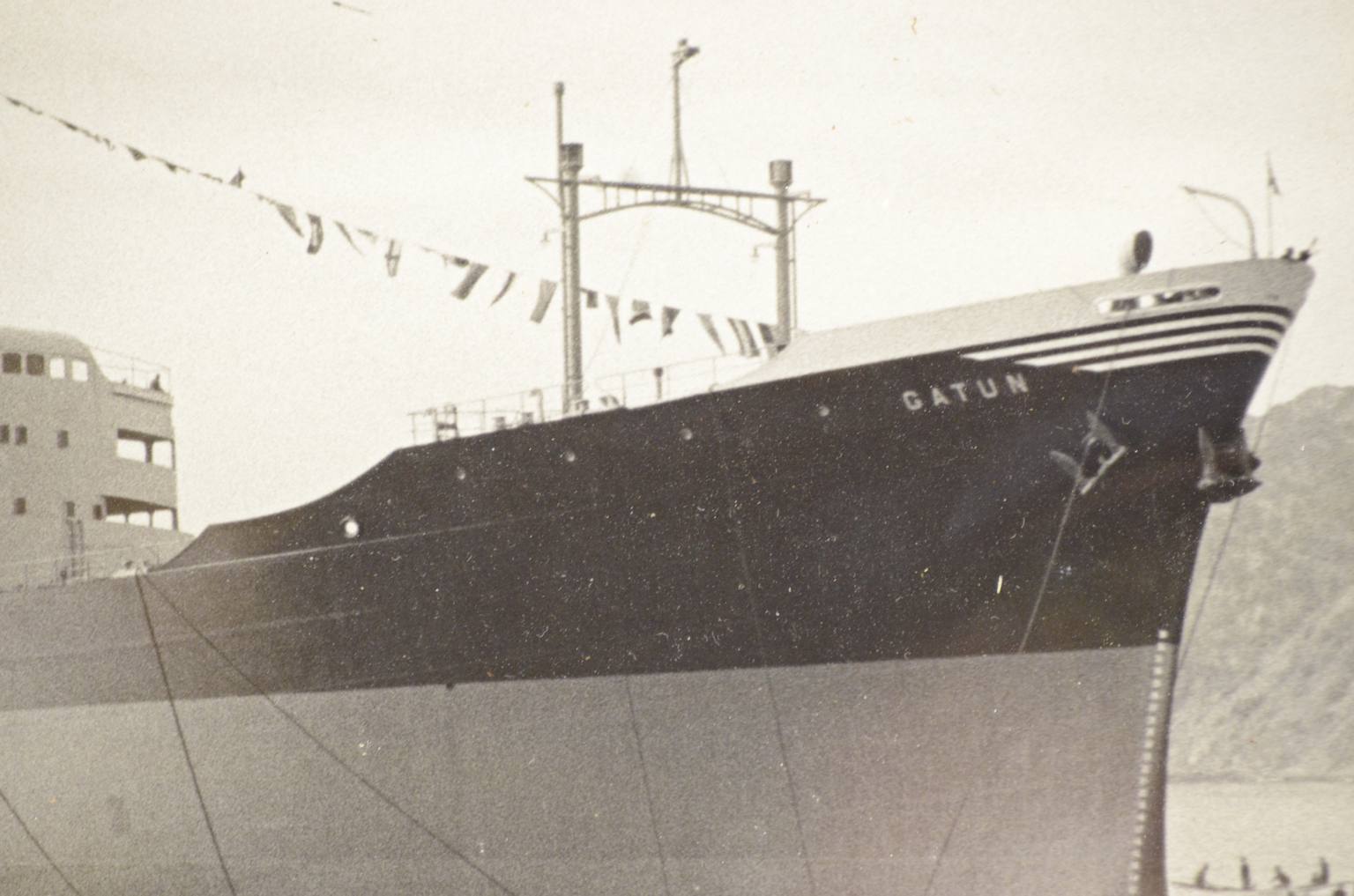 Antiquariato nautico/5499-Navi Riva Trigoso