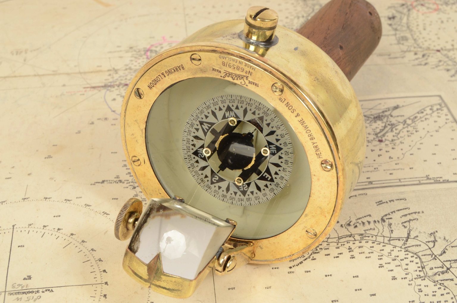 Antique compasses/6311-Magnetic Compass