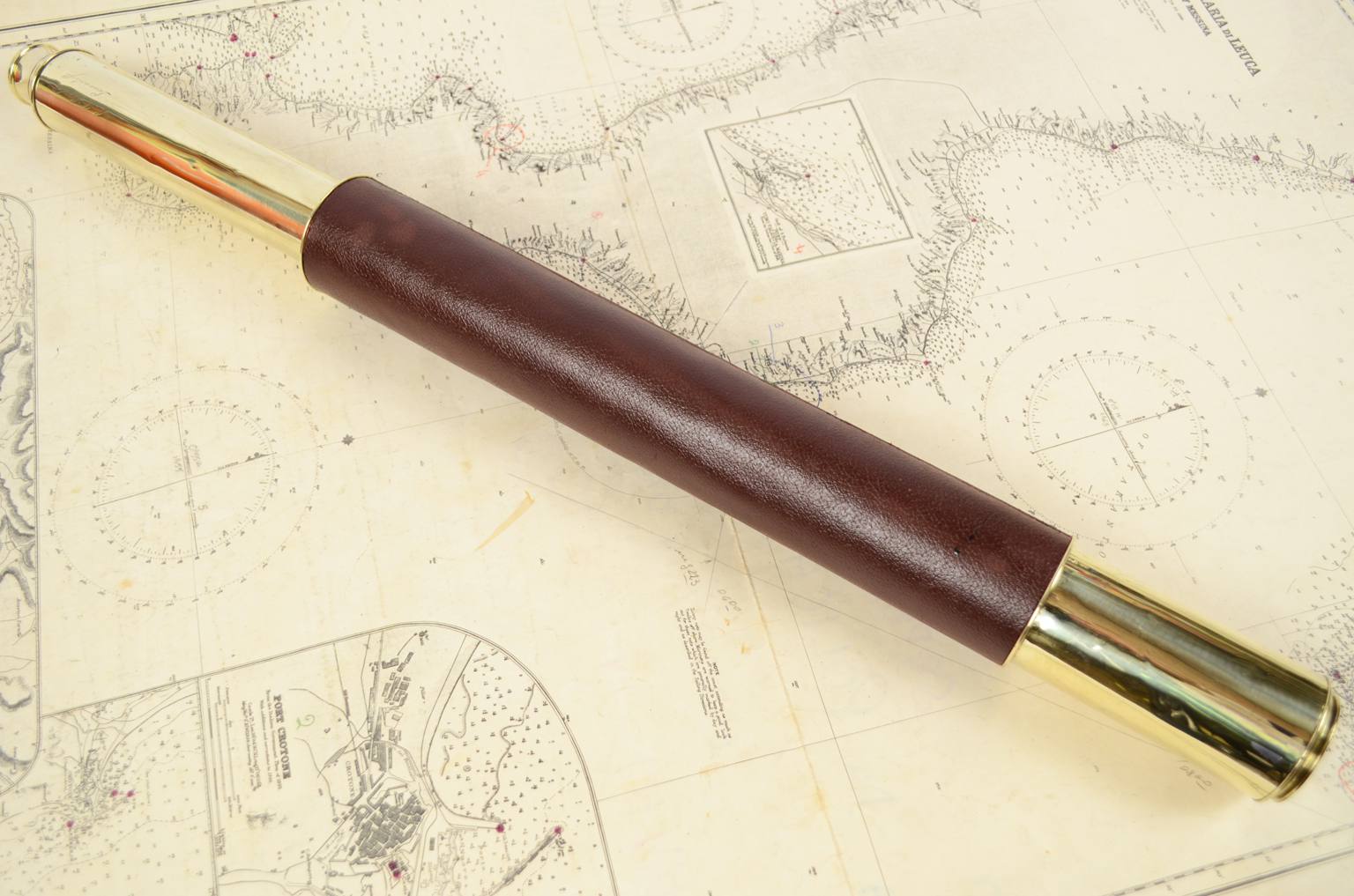 Nautical antiques/6321-Large brass telescope