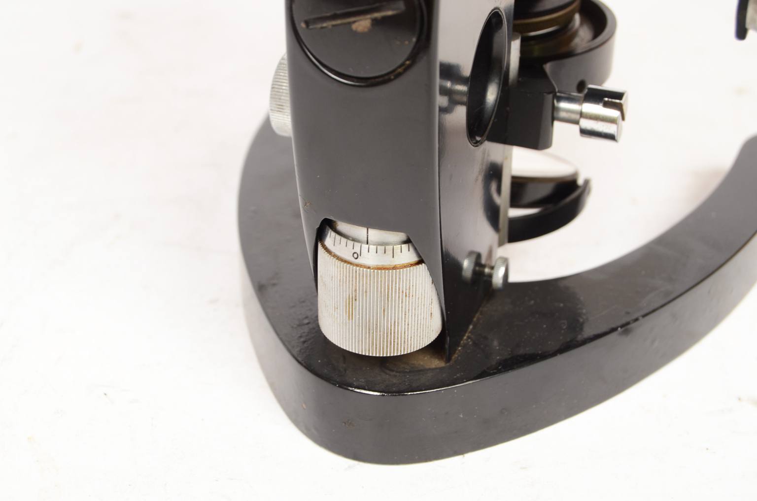 Old medical instruments/651-Vintage microscope