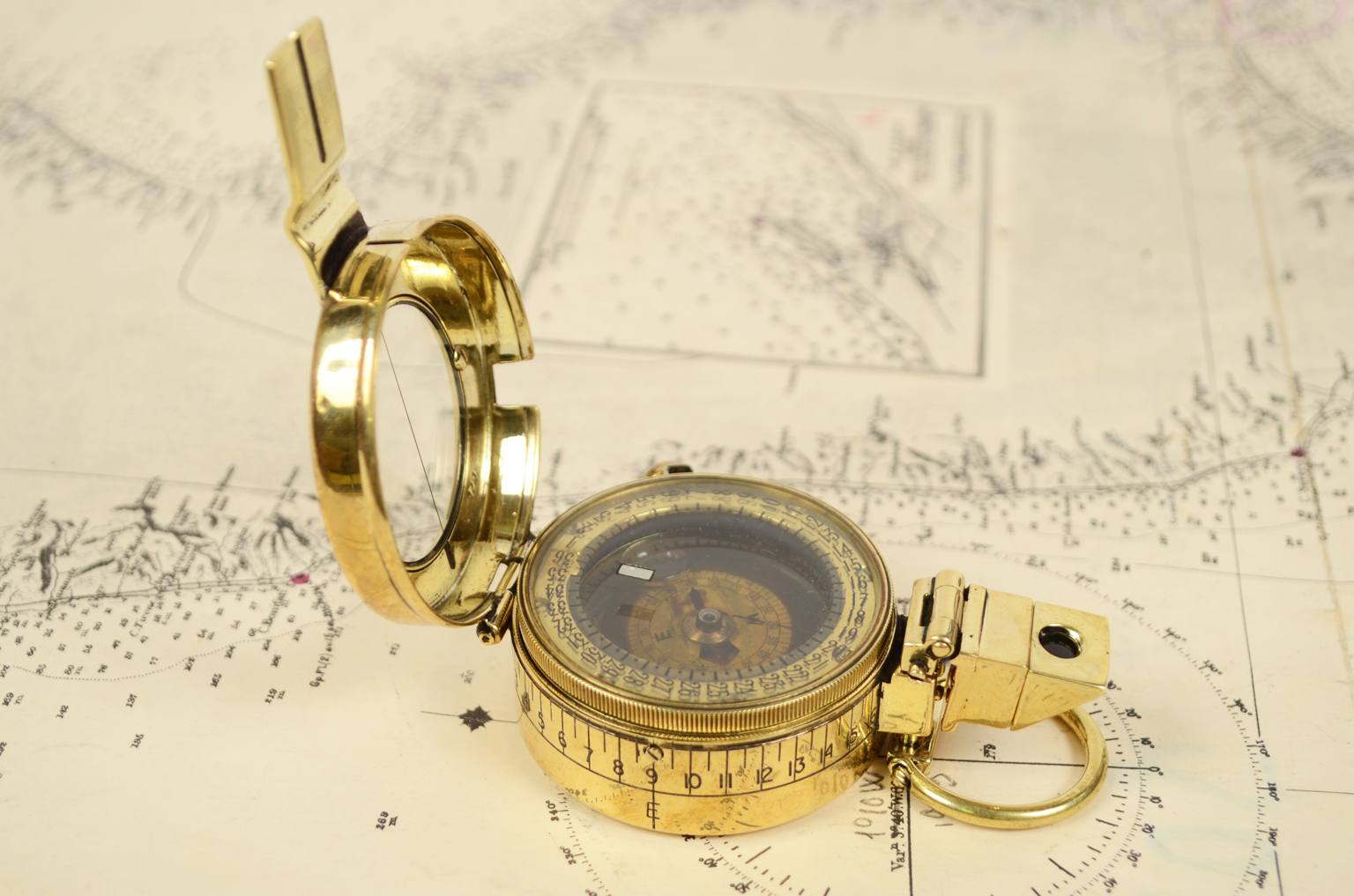 e-Shop/Antique compasses/Code 6648 Vintage compass