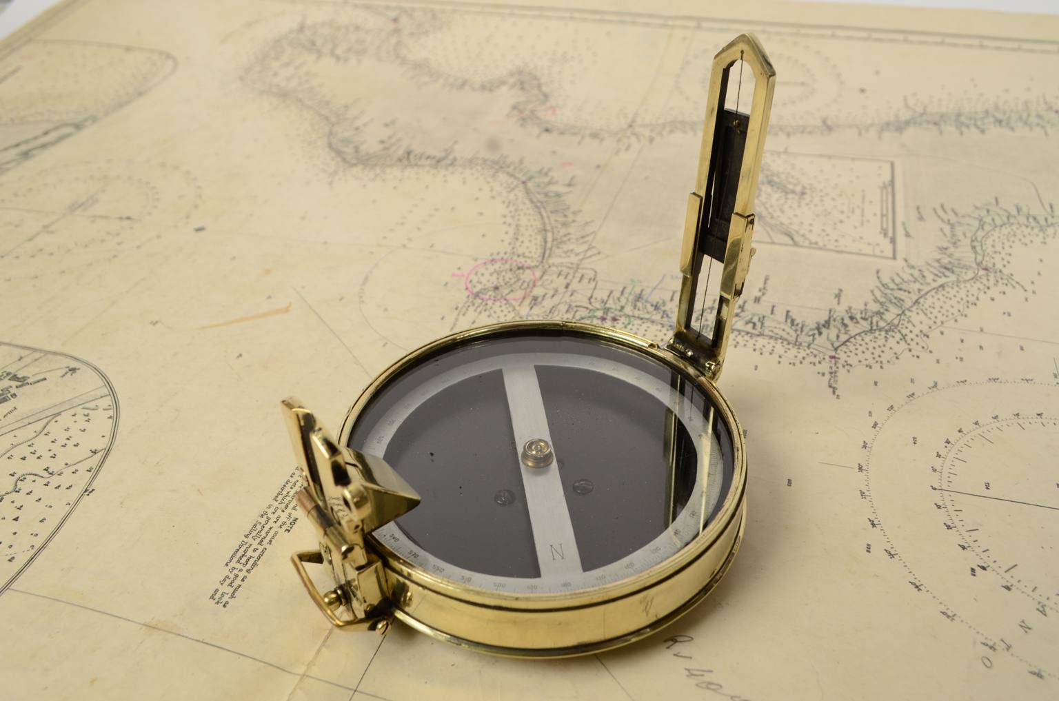 e-Shop/Antique compasses/Code 6736 Vintage compass
