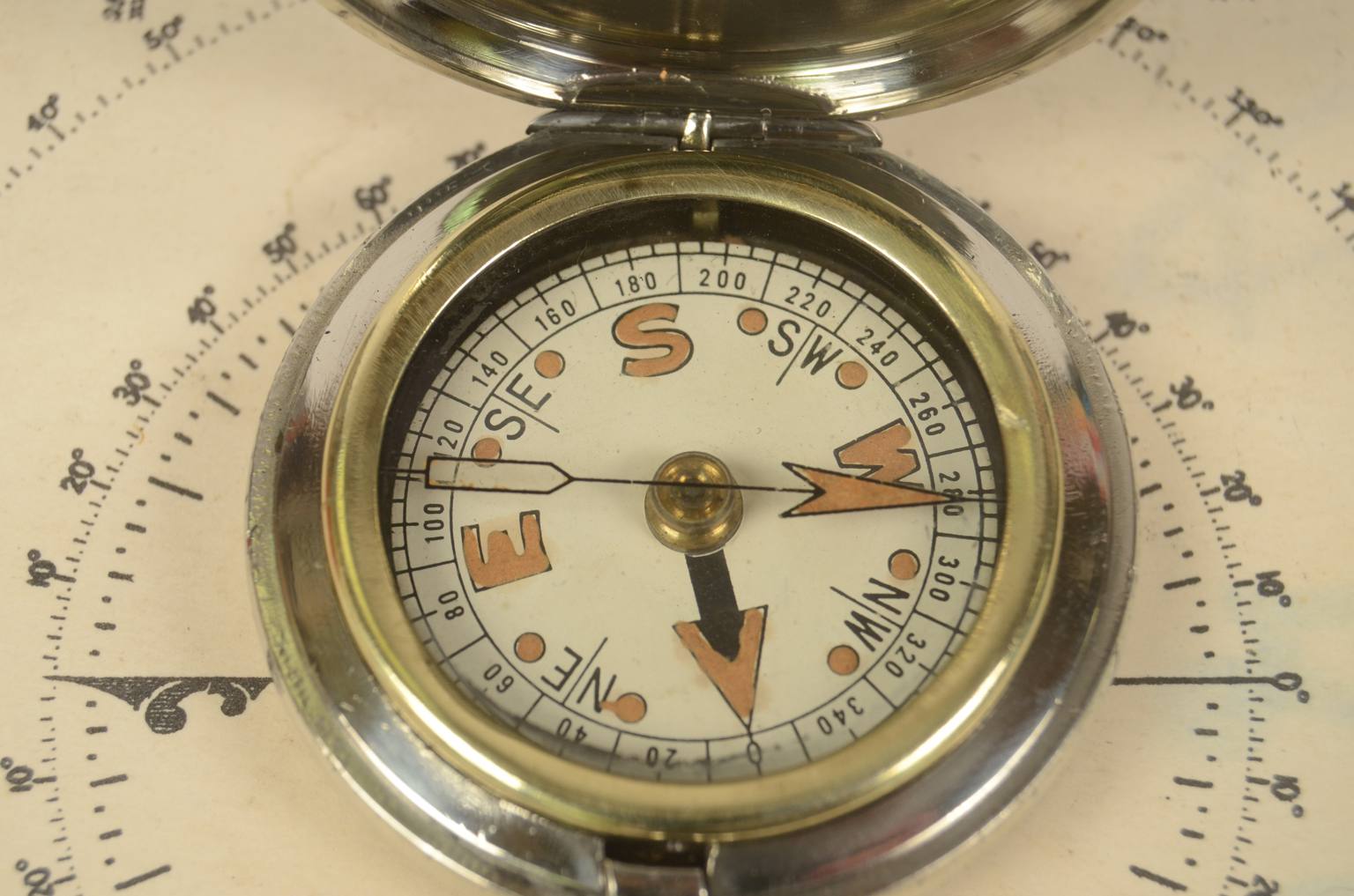 e-Shop/Antique compasses/Code 6781 Vintage compass