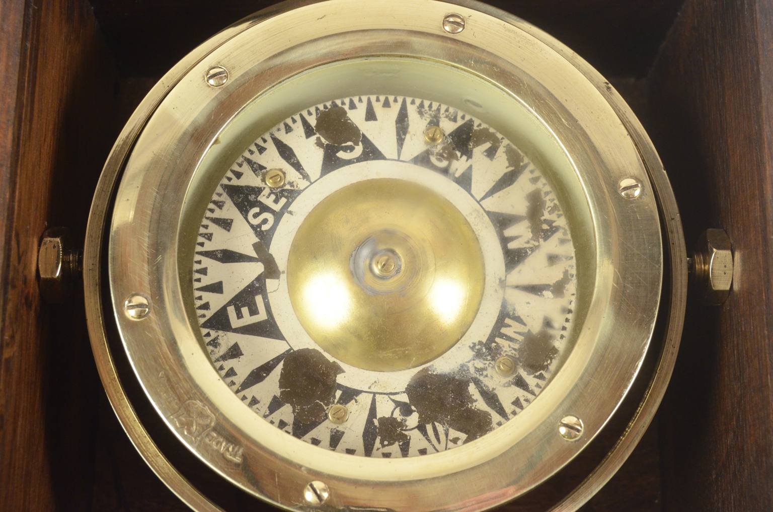 Antique compasses/6878-Antique compass