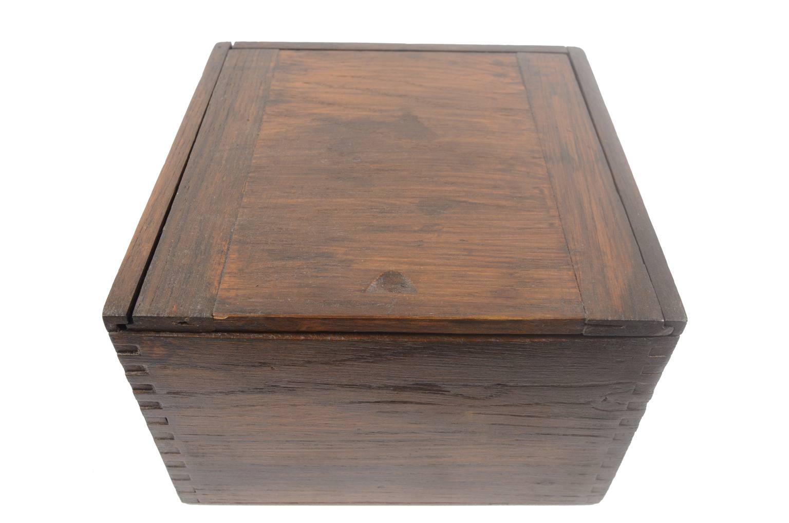 Antique compasses/6878-Antique compass