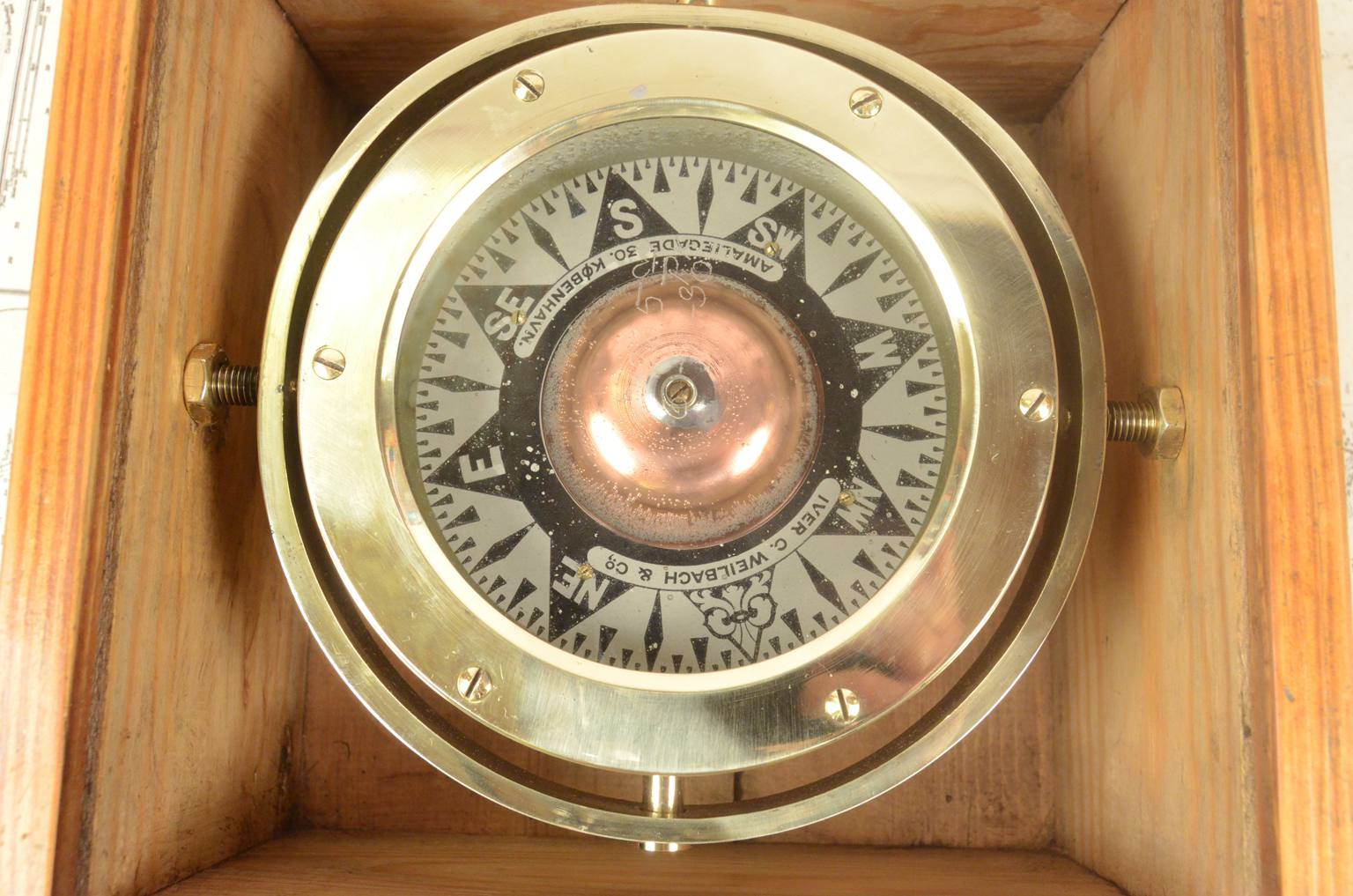 e-Shop/Antique compasses/Code 6881 Danish compass