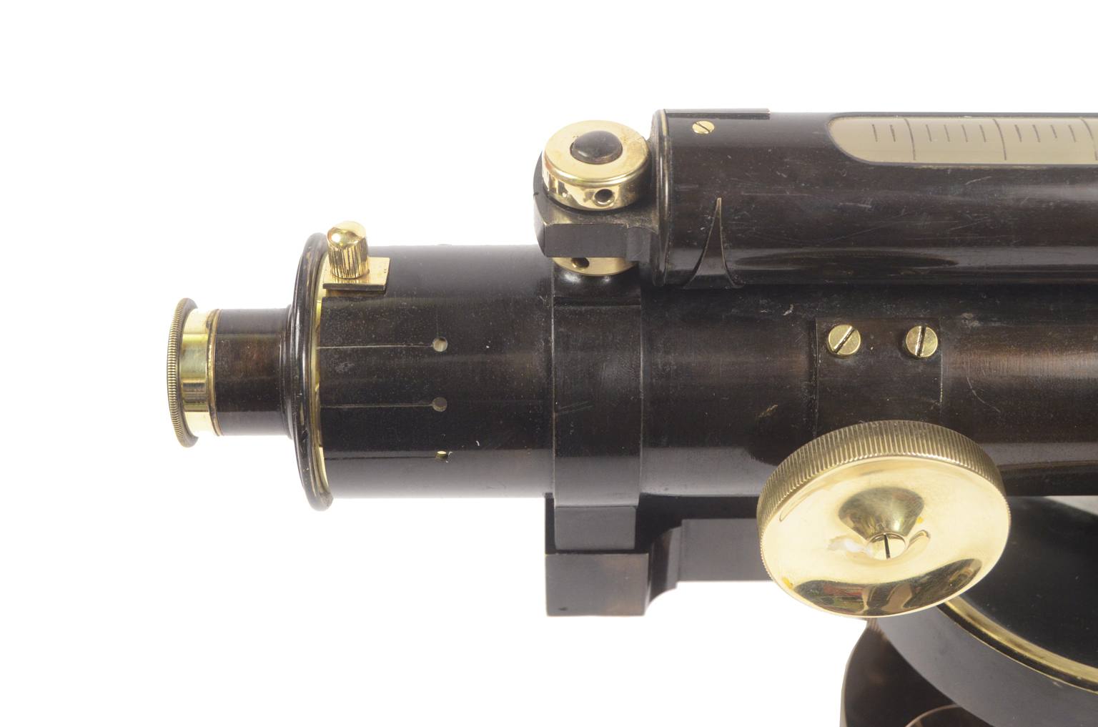 Strumenti di misura antichi/6887-Livello topografico