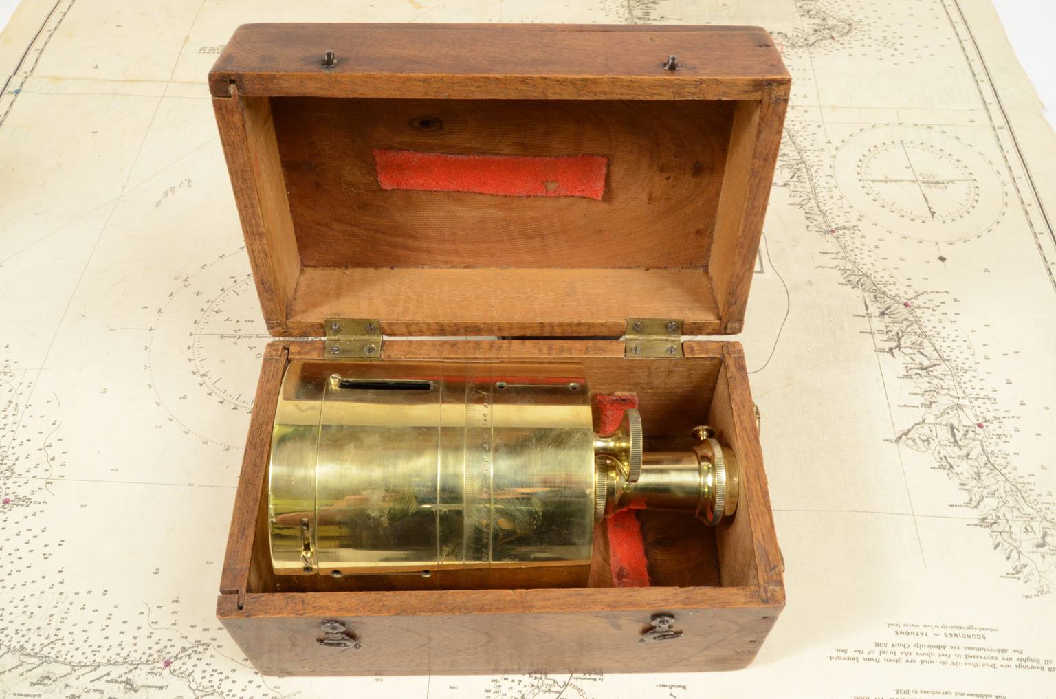 Antique measuring instruments/6985-Land-surveyor squaring