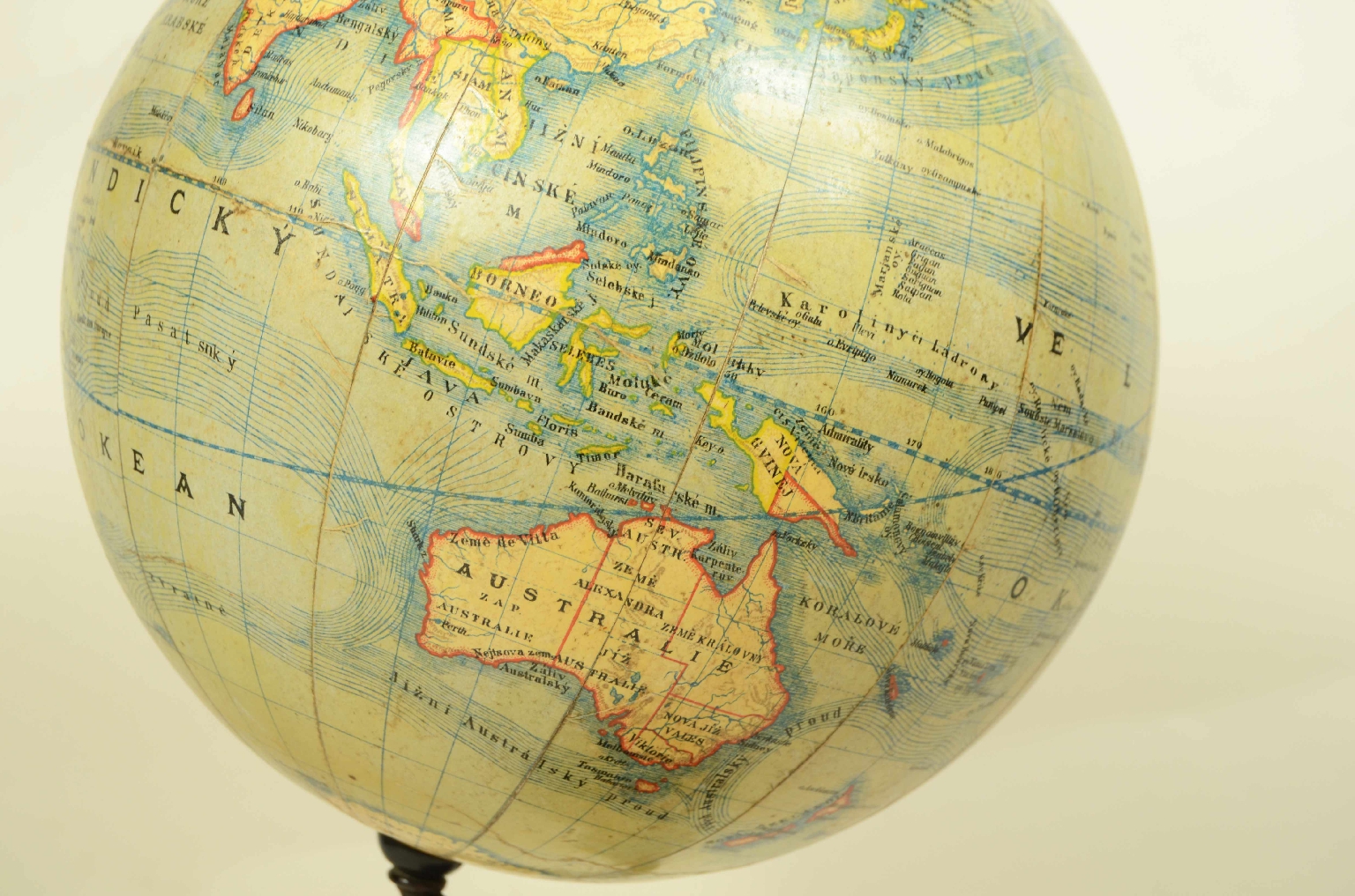 Antique globes-world maps/708-Terrestrial Globe