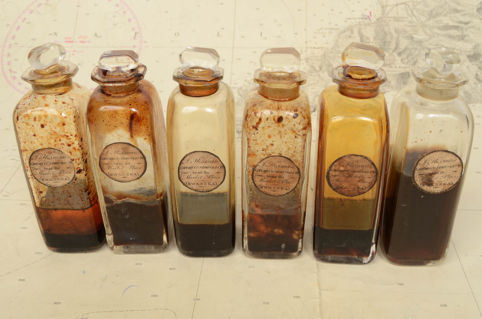 Old medical instruments/7136-Apothecary Cabinet