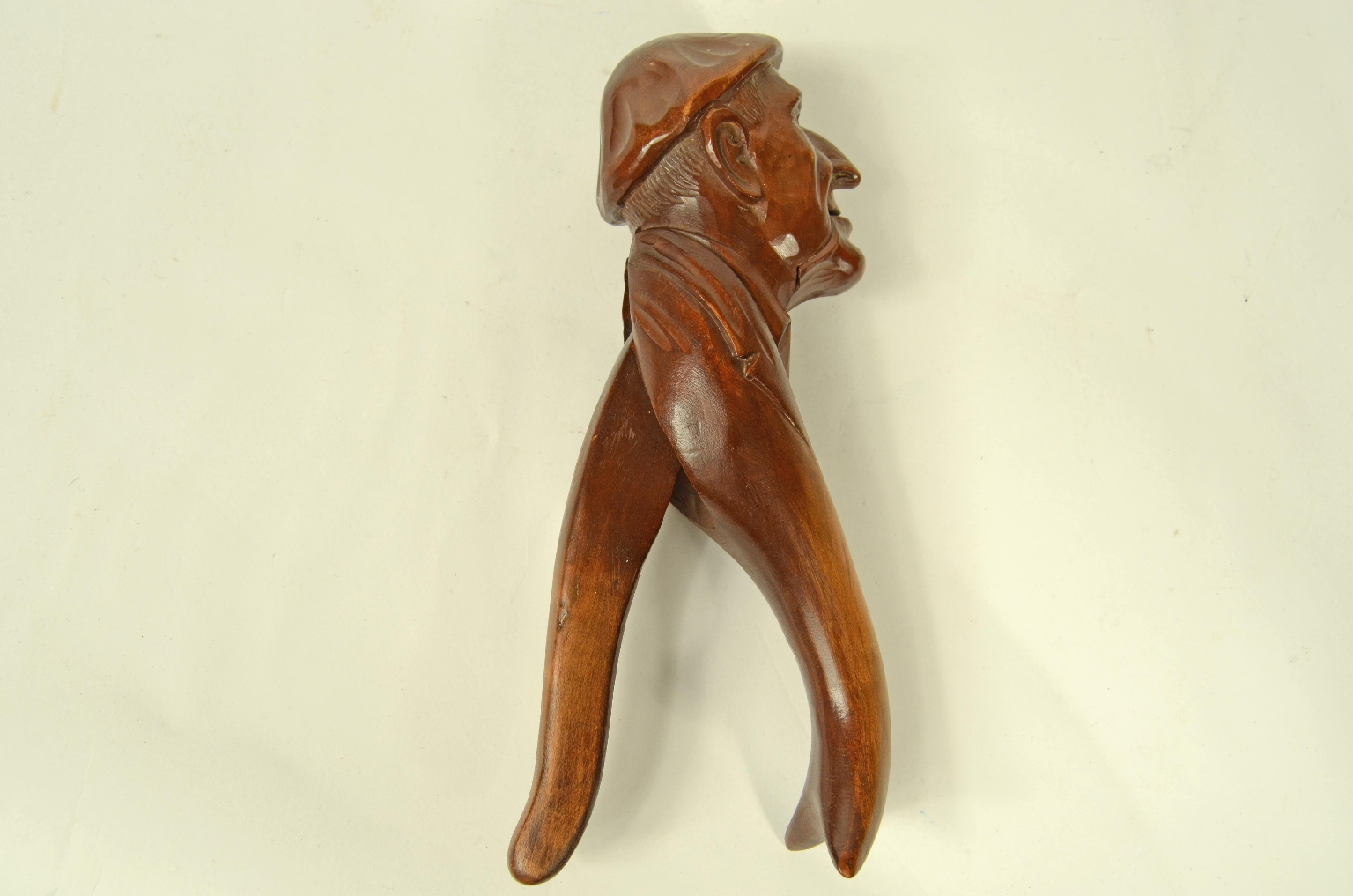 Curiosit&agrave;/717-Schiaccianoci