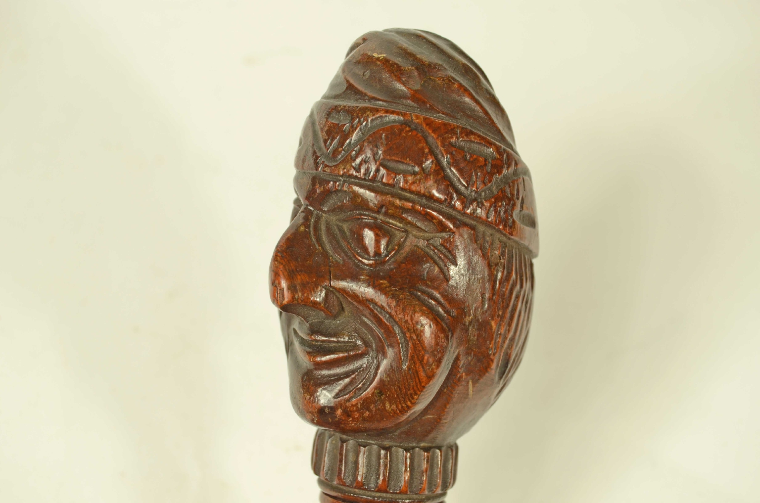 Peculiarity/718-Nutcracker