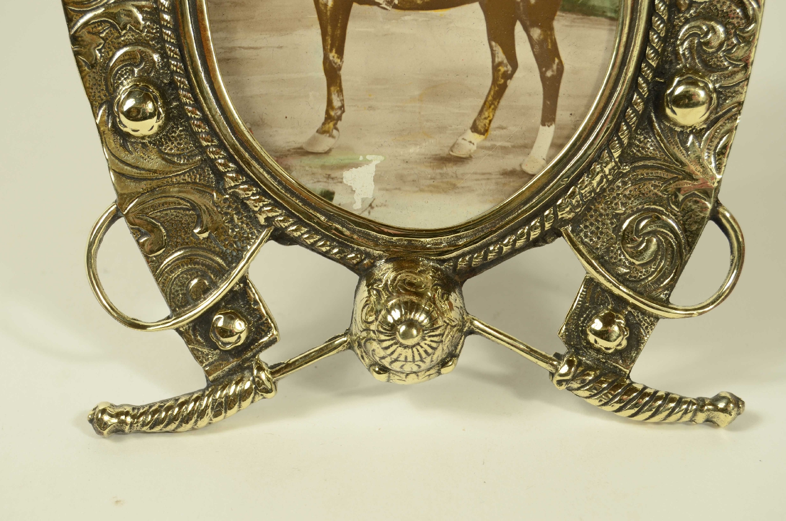 Peculiarity/722-Tabletop Photo Frame