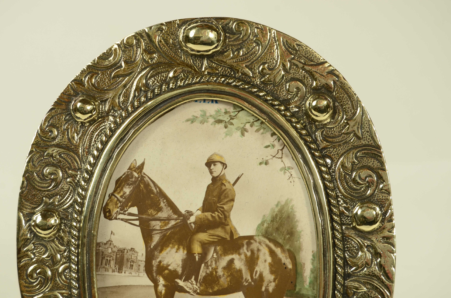 Peculiarity/722-Tabletop Photo Frame