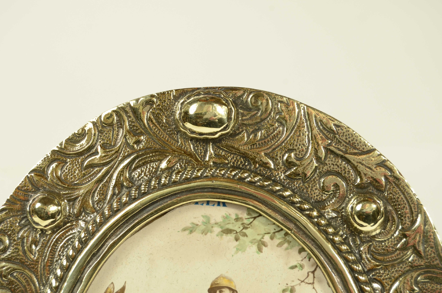 Peculiarity/722-Tabletop Photo Frame