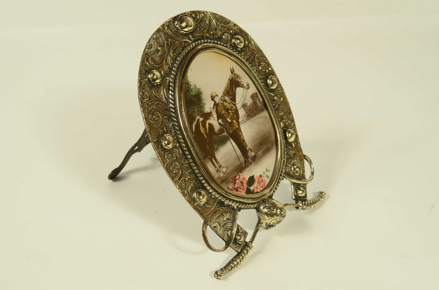 Peculiarity/723-Tabletop Photo Frame