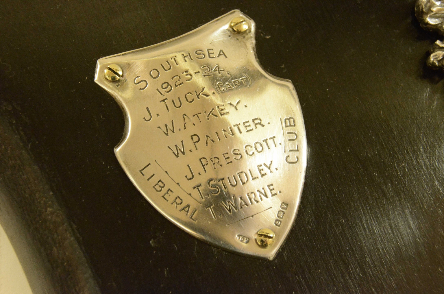 Curiosità/726-Scudo-Trofeo da Biliardo