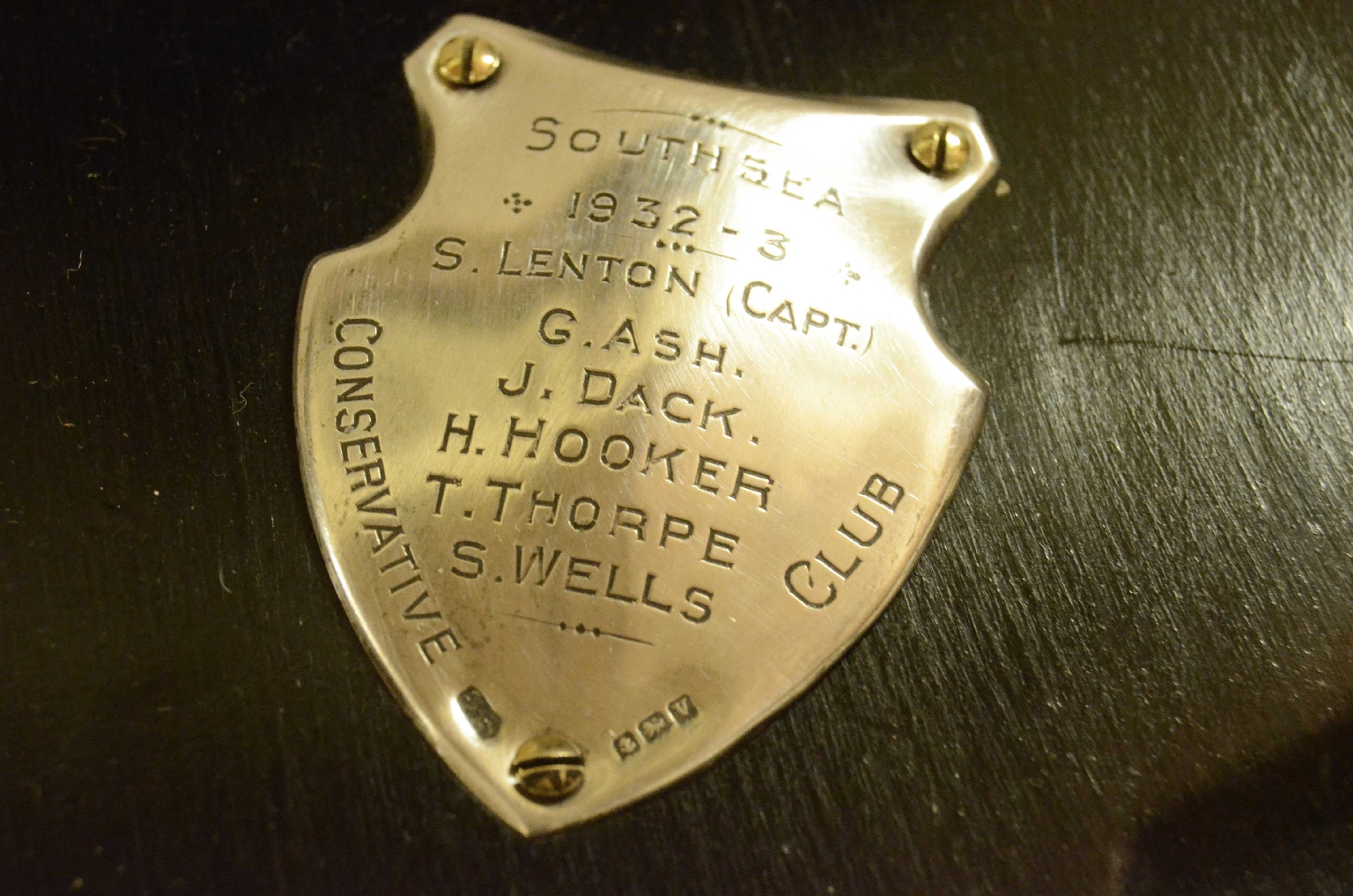 Peculiarity/726-Billiards Trophy Shield