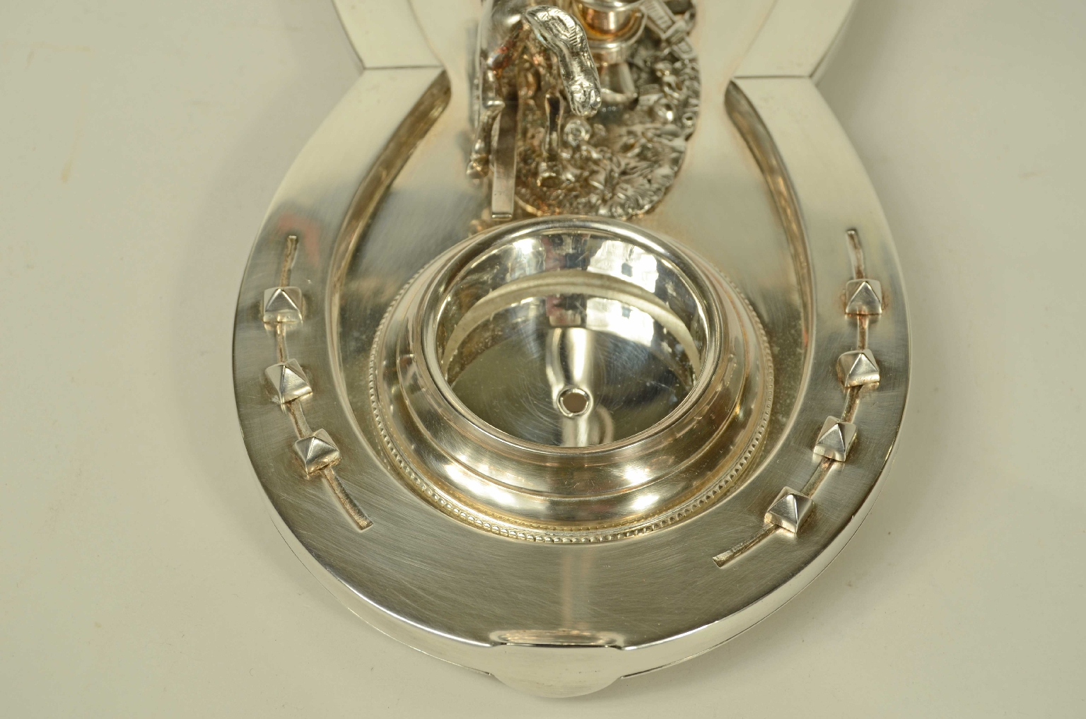 Curiosità/728-Calamaio Equestre