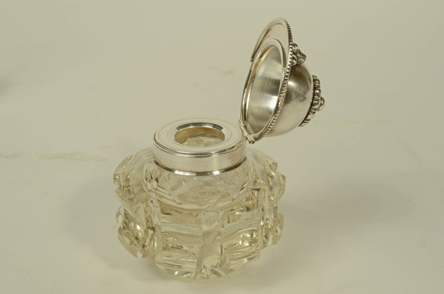 Peculiarity/728-Equestrian Inkwell