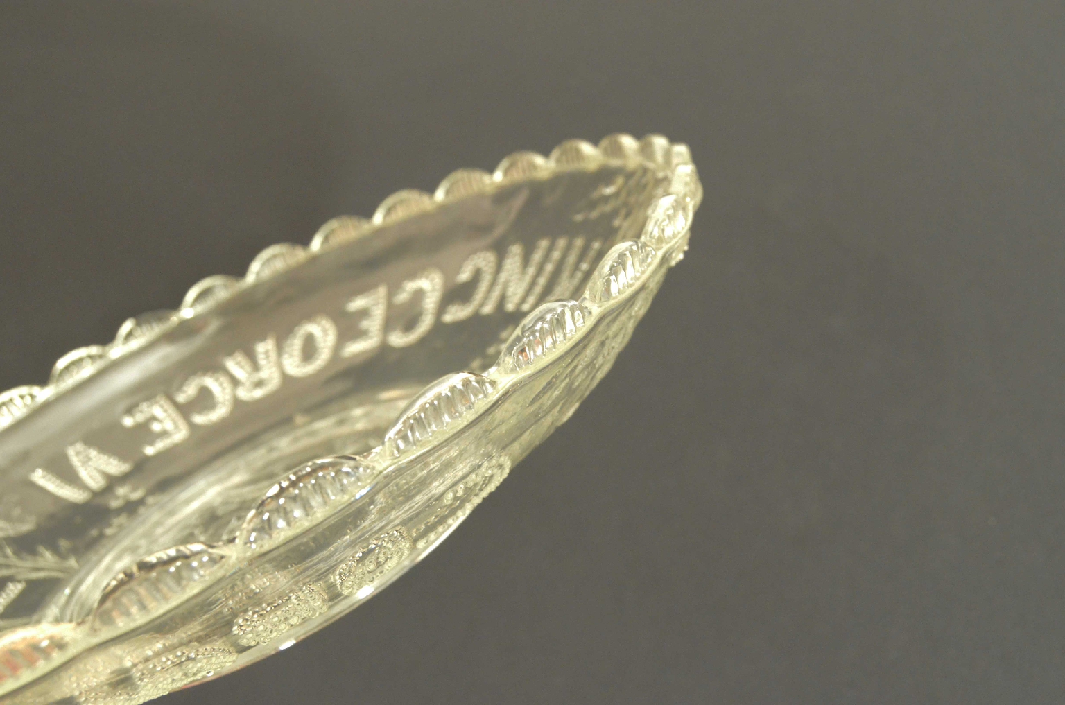 Curiosità/730-Piatto Commemorativo