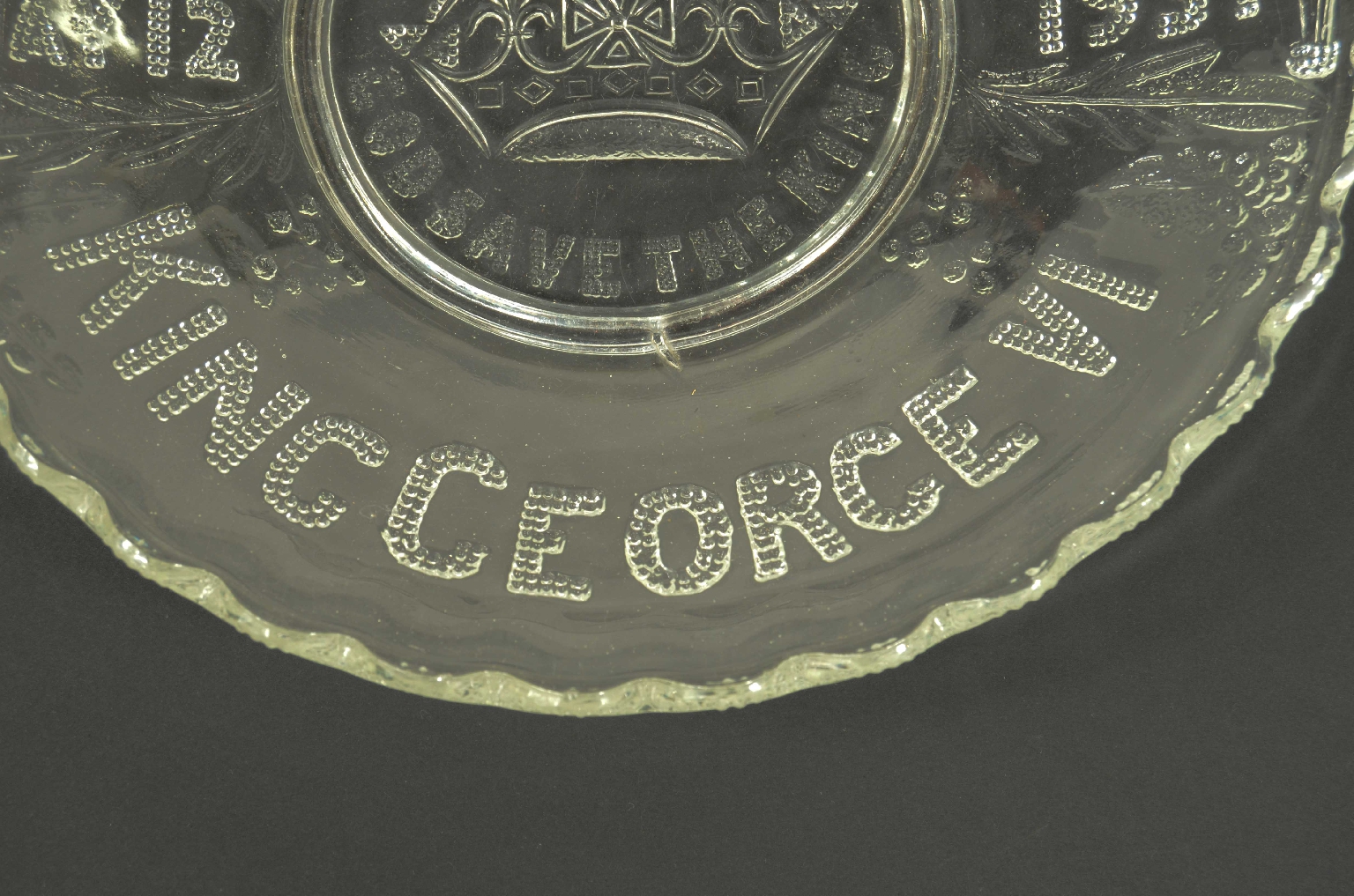 Peculiarity/730-Commemorative Plate