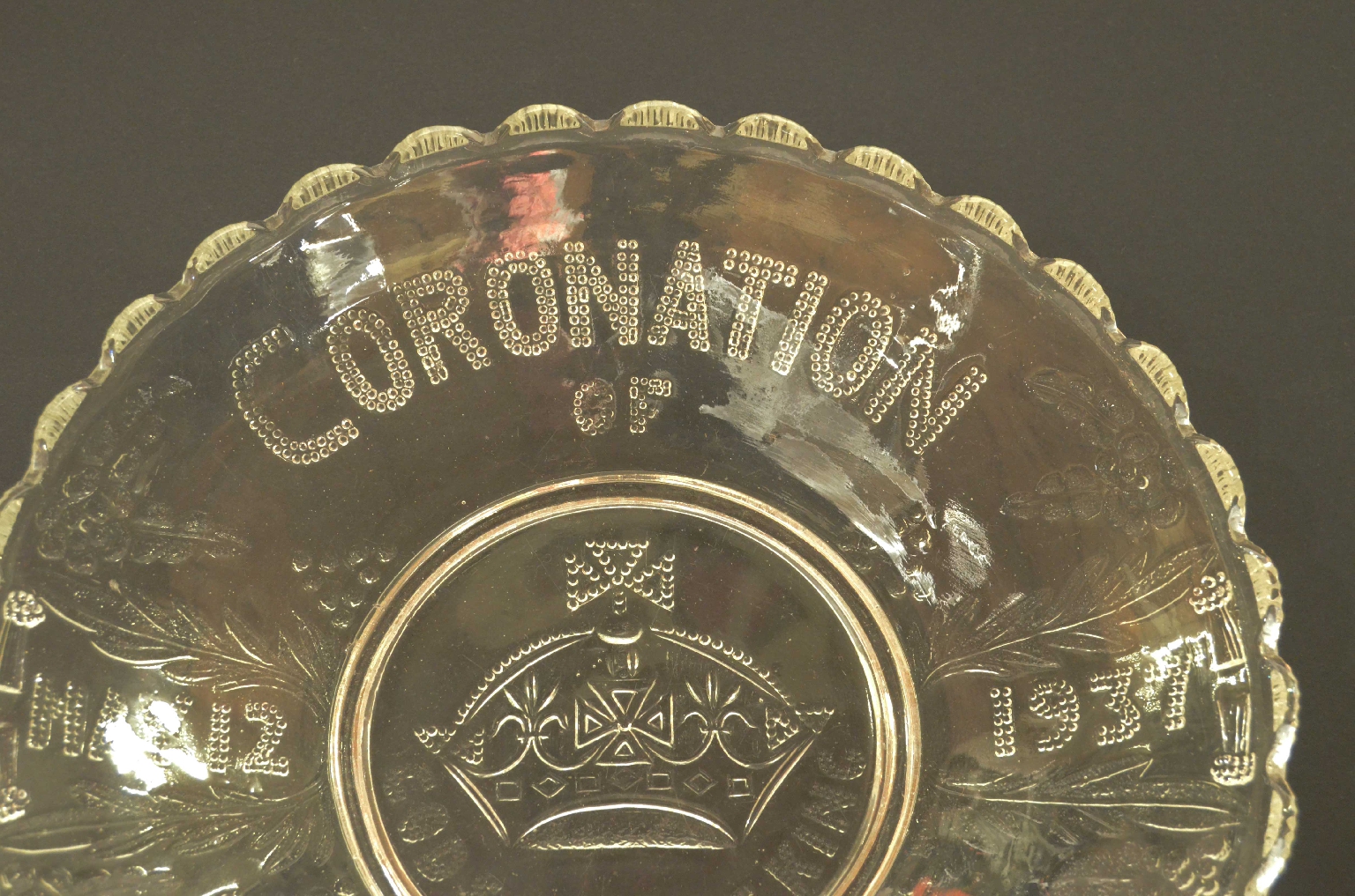 Curiosit&agrave;/730-Piatto Commemorativo