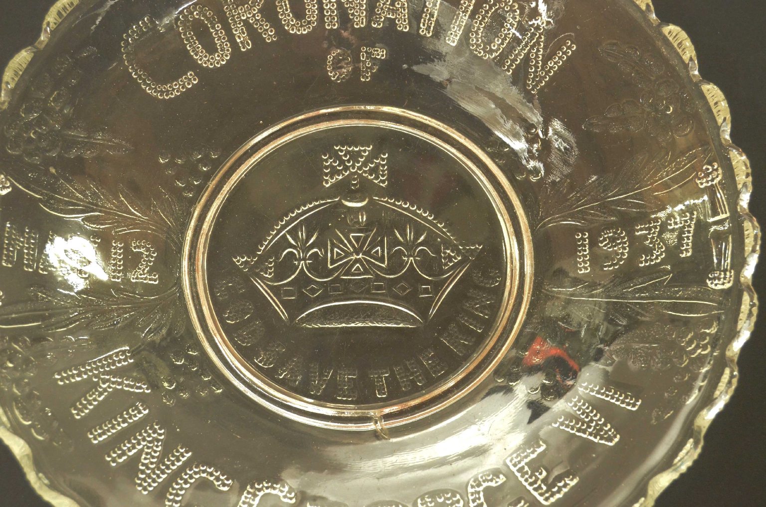 Curiosità/730-Piatto Commemorativo