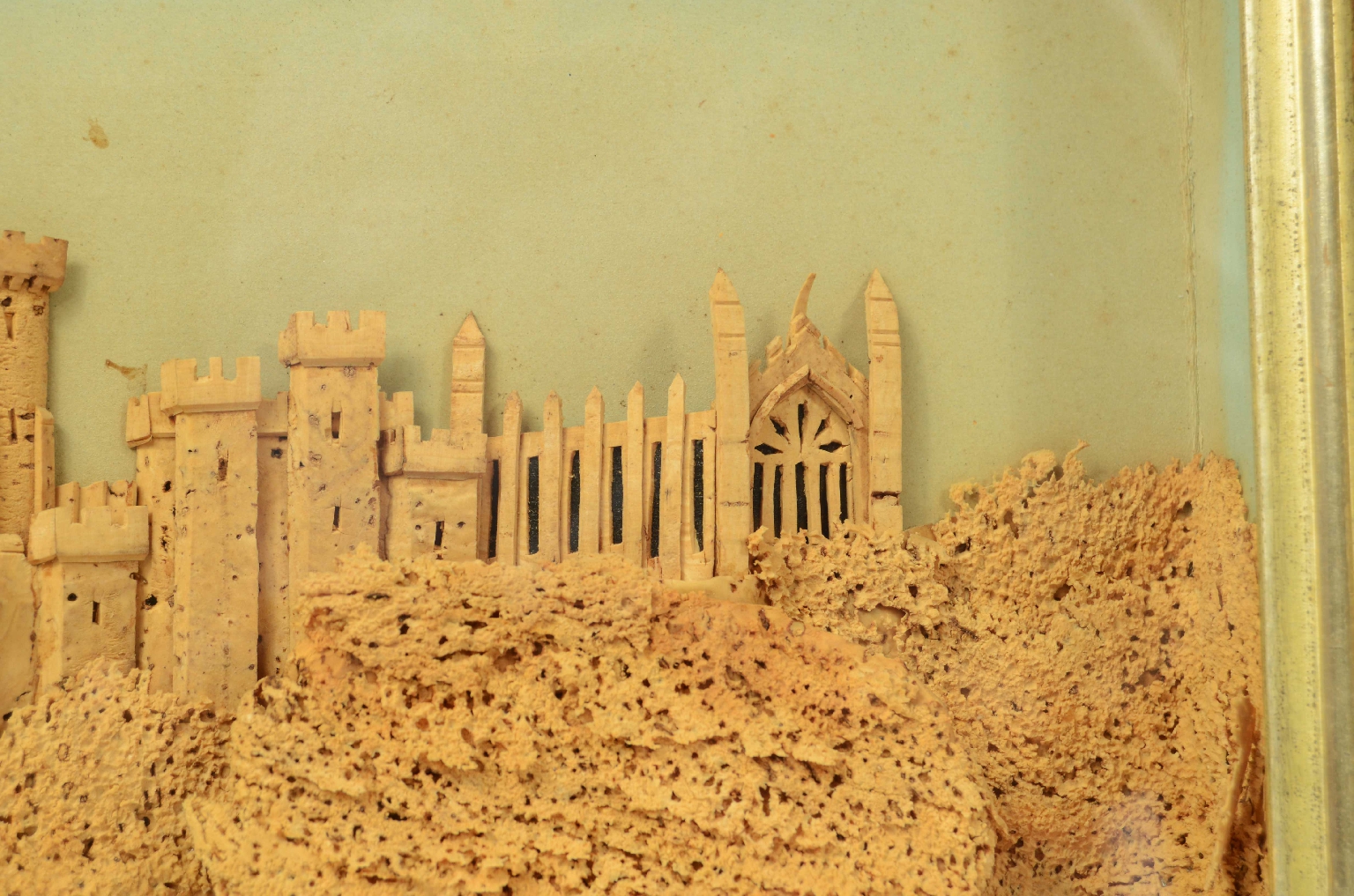 Peculiarity/733-Cork Diorama