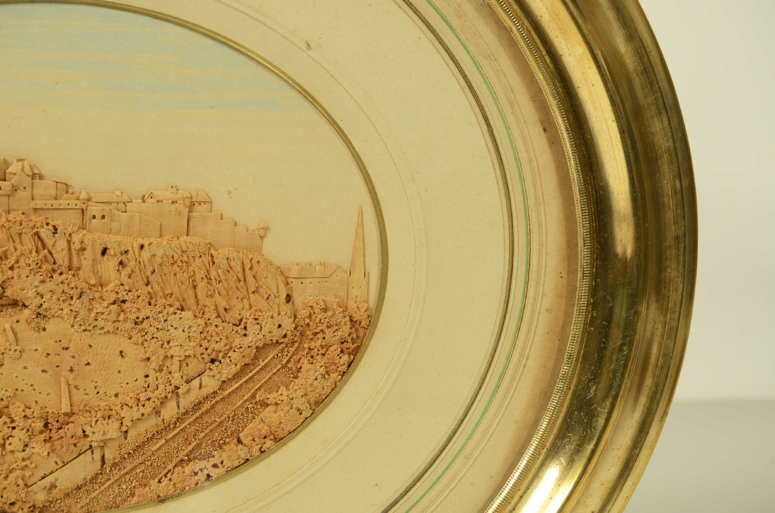 Peculiarity/735-Sculpted cork