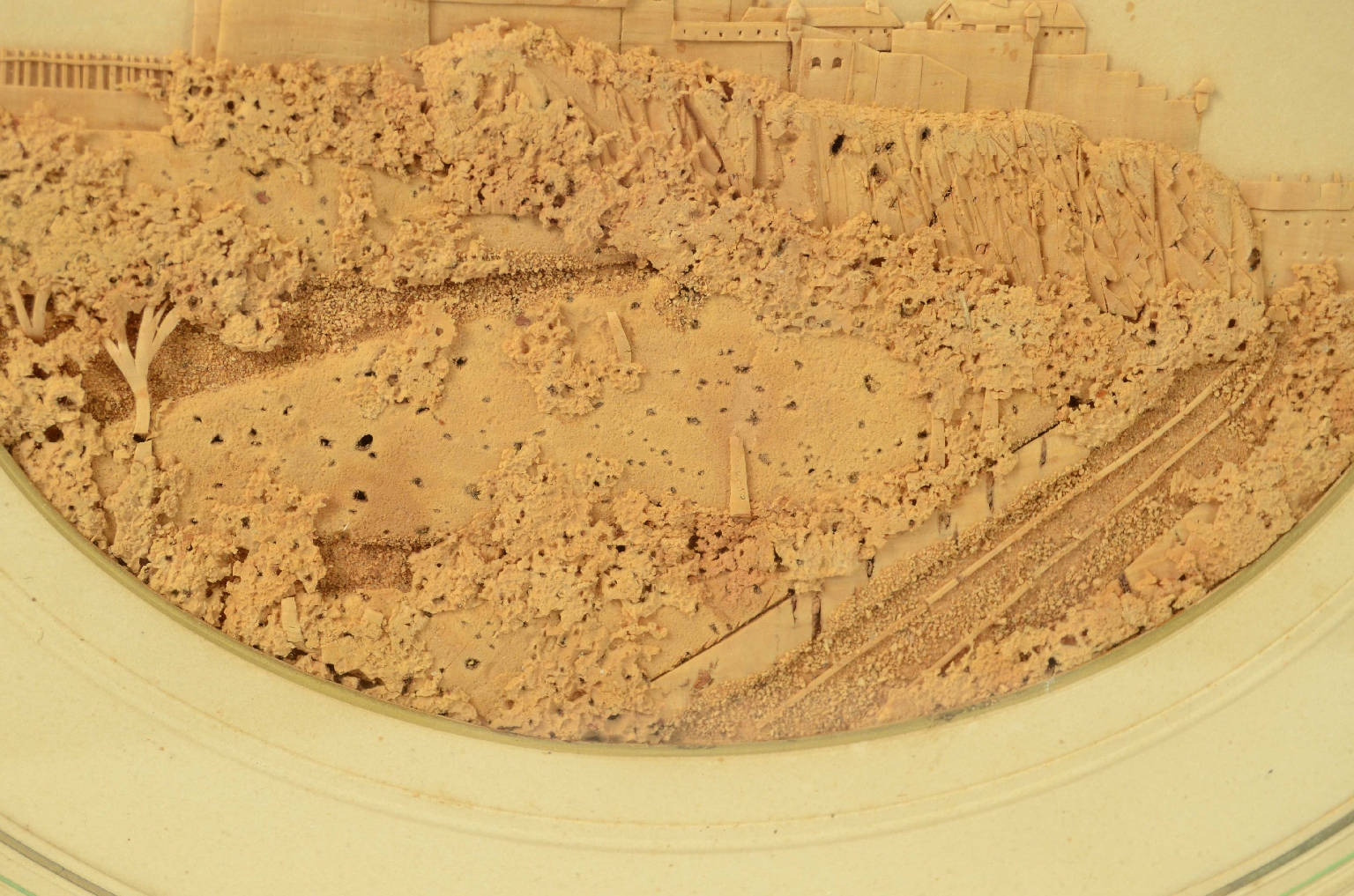 Peculiarity/735-Sculpted cork