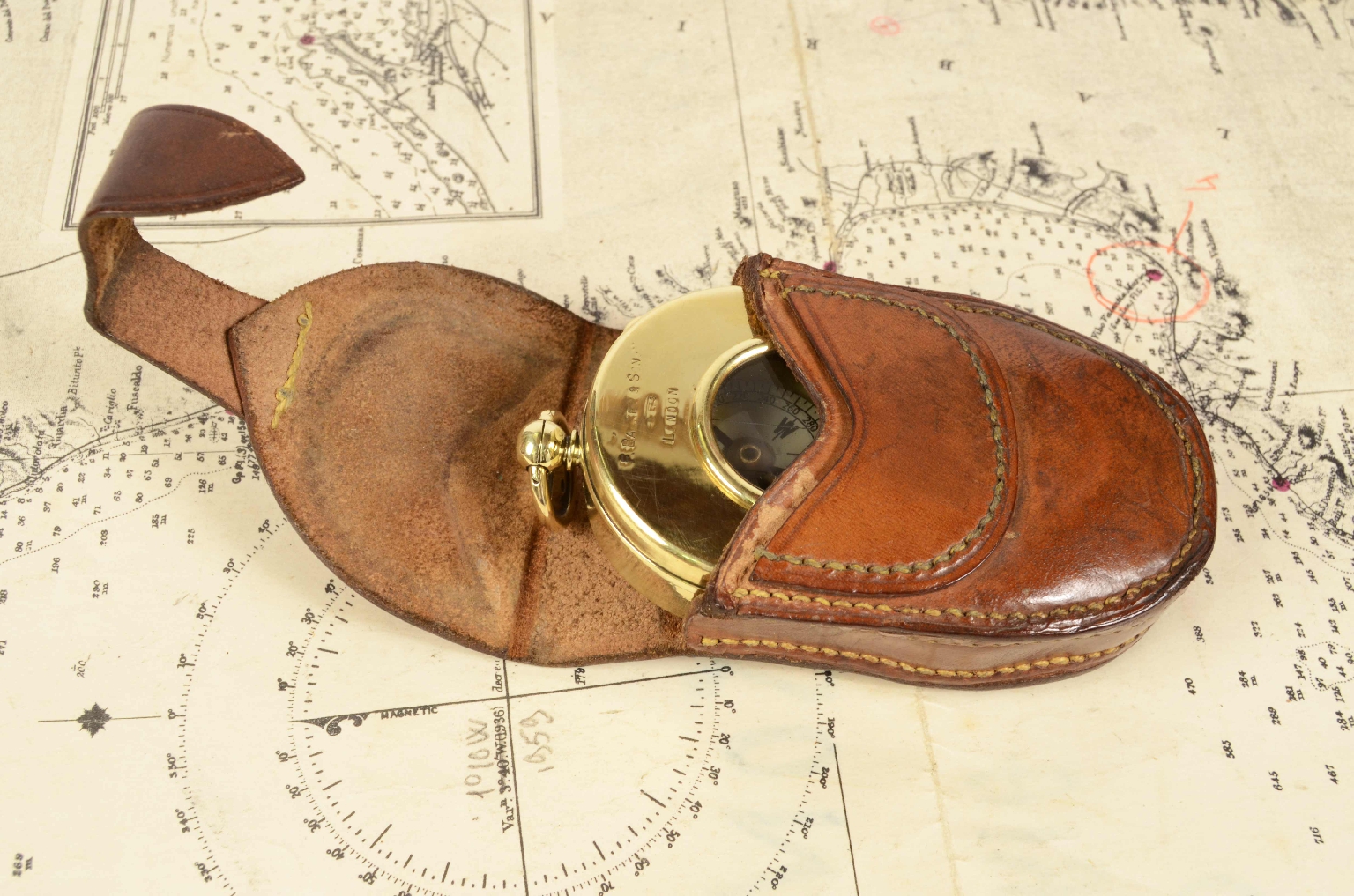 Antique compasses/7374-Pocket Compass