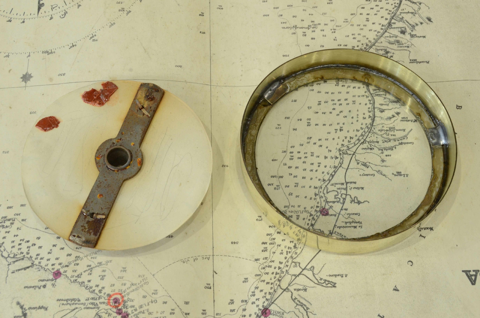 Antique compasses/7607-Nautical Compass