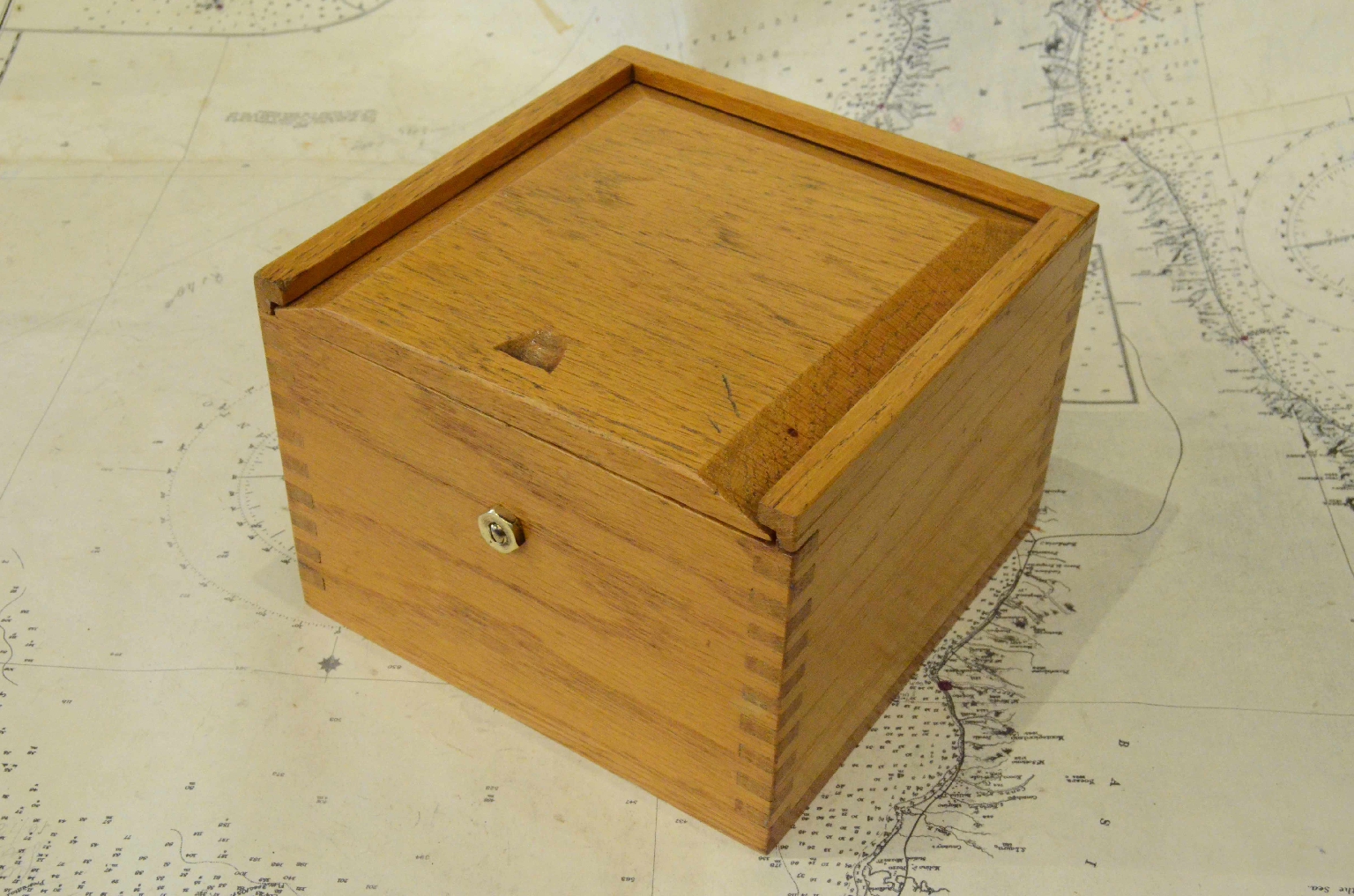 Antique compasses/7607-Nautical Compass