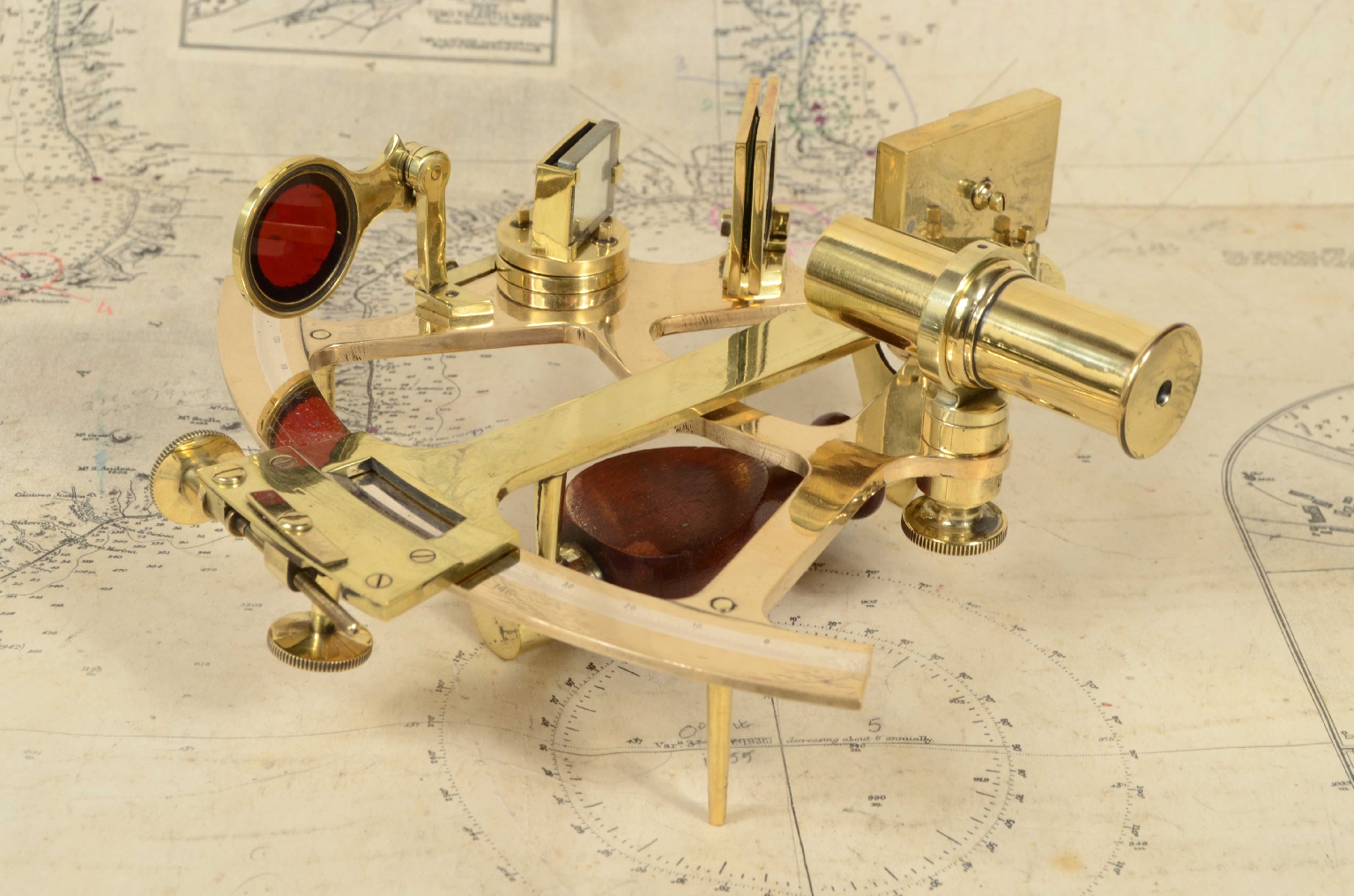 Nautical antiques/7655-Small Sextant