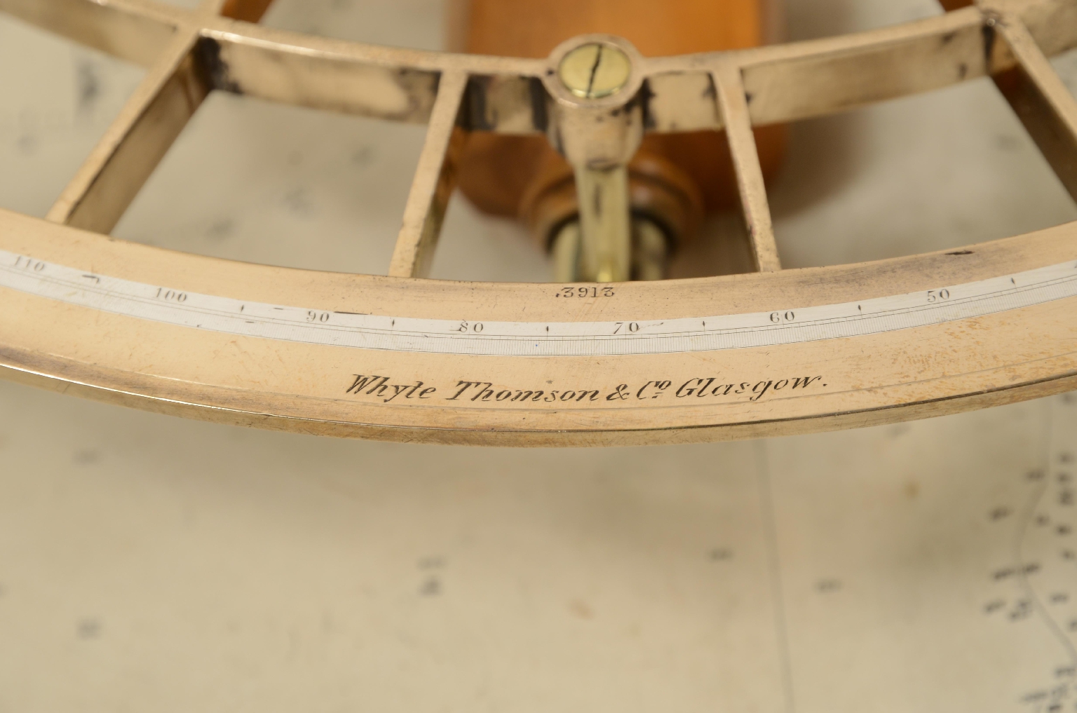 Nautical antiques/7699a-Antique Sextant