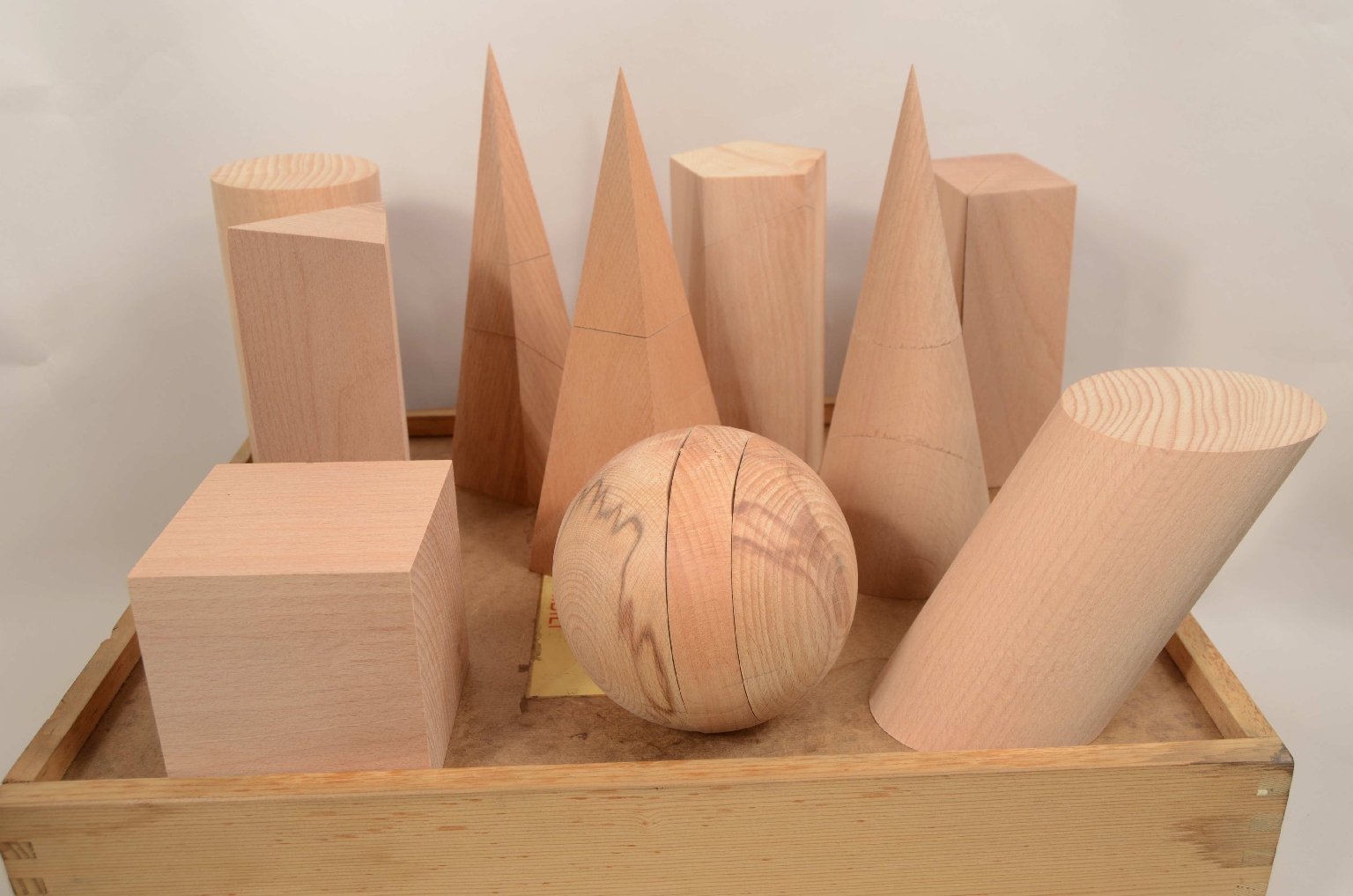 Antique measuring instruments/7711-Geometric Solids