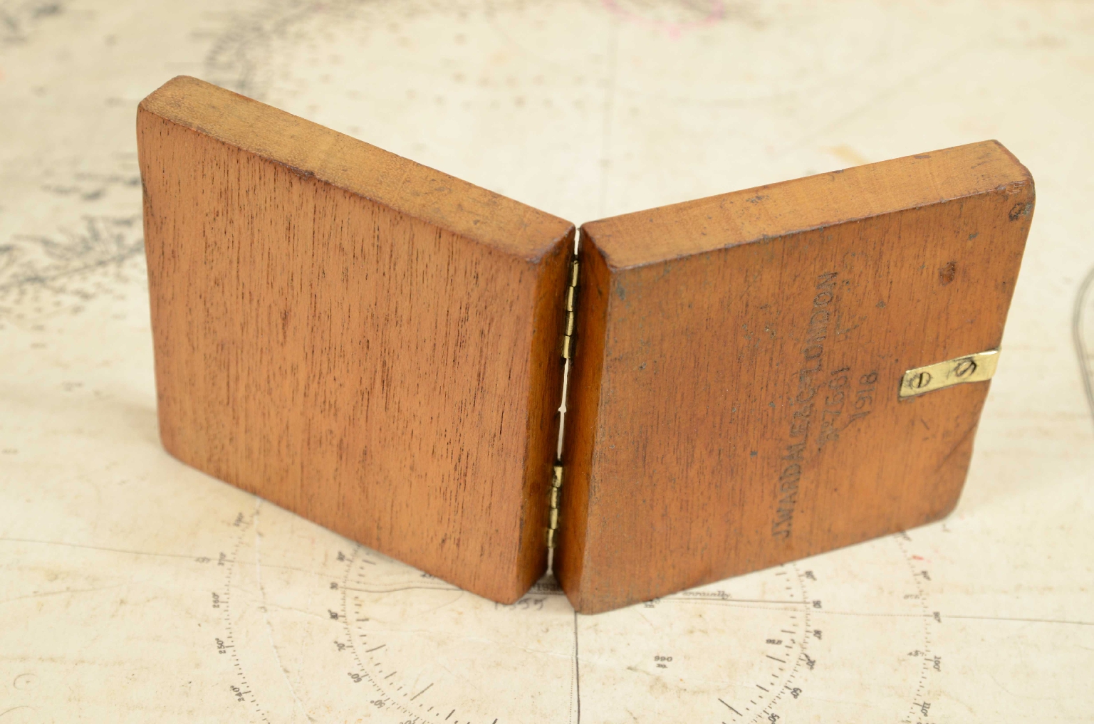 Antique compasses/7742-Aviation Compass