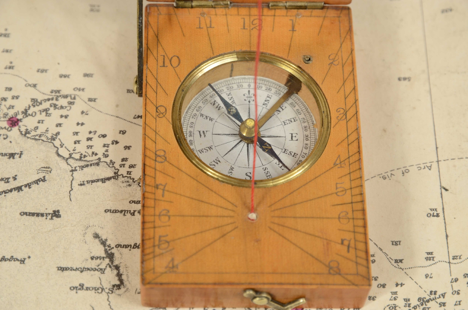 Antique measuring instruments/7764-Sundial