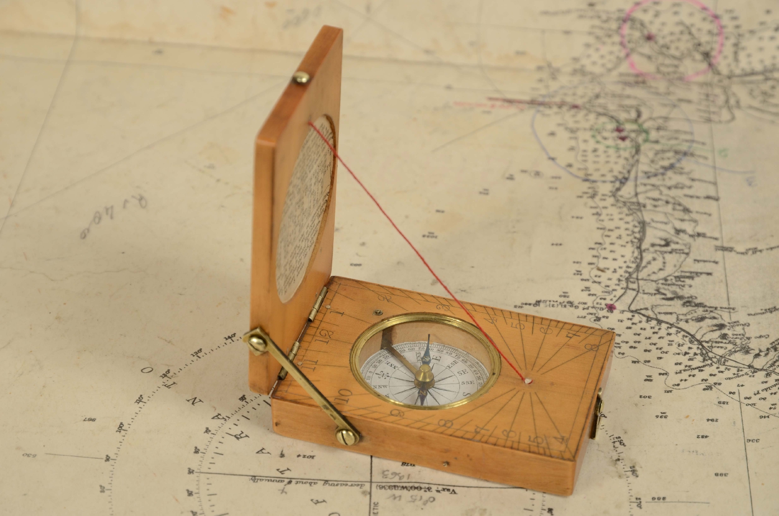 Antique measuring instruments/7764-Sundial