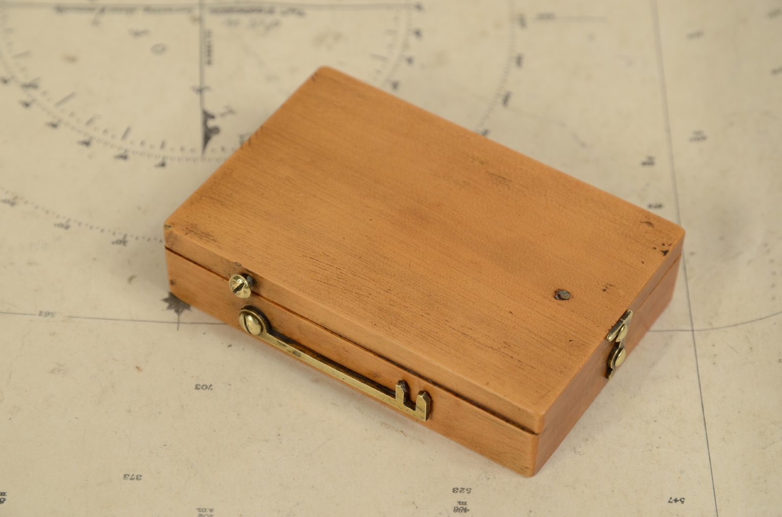 Antique measuring instruments/7764-Sundial