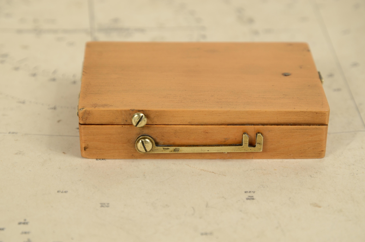 Antique measuring instruments/7764-Sundial